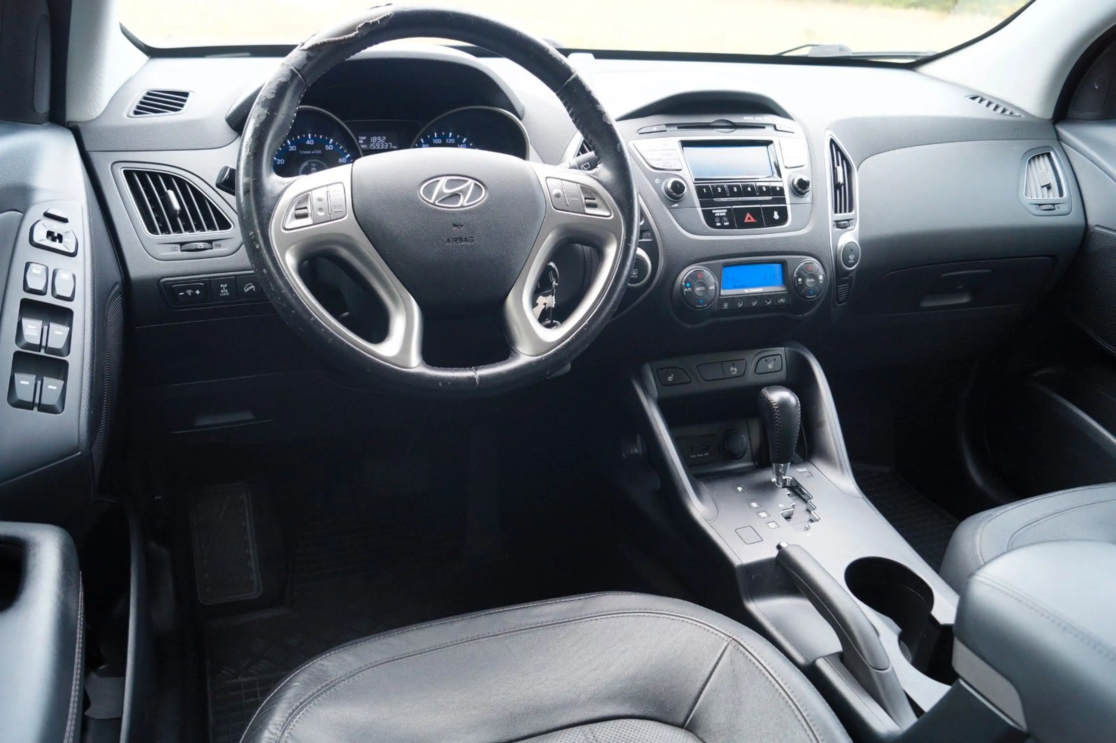 Hyundai iX35 Premium AWD/ Euro 5/ Leder/ SHZ/ KLIMA/ PDC — photo 14