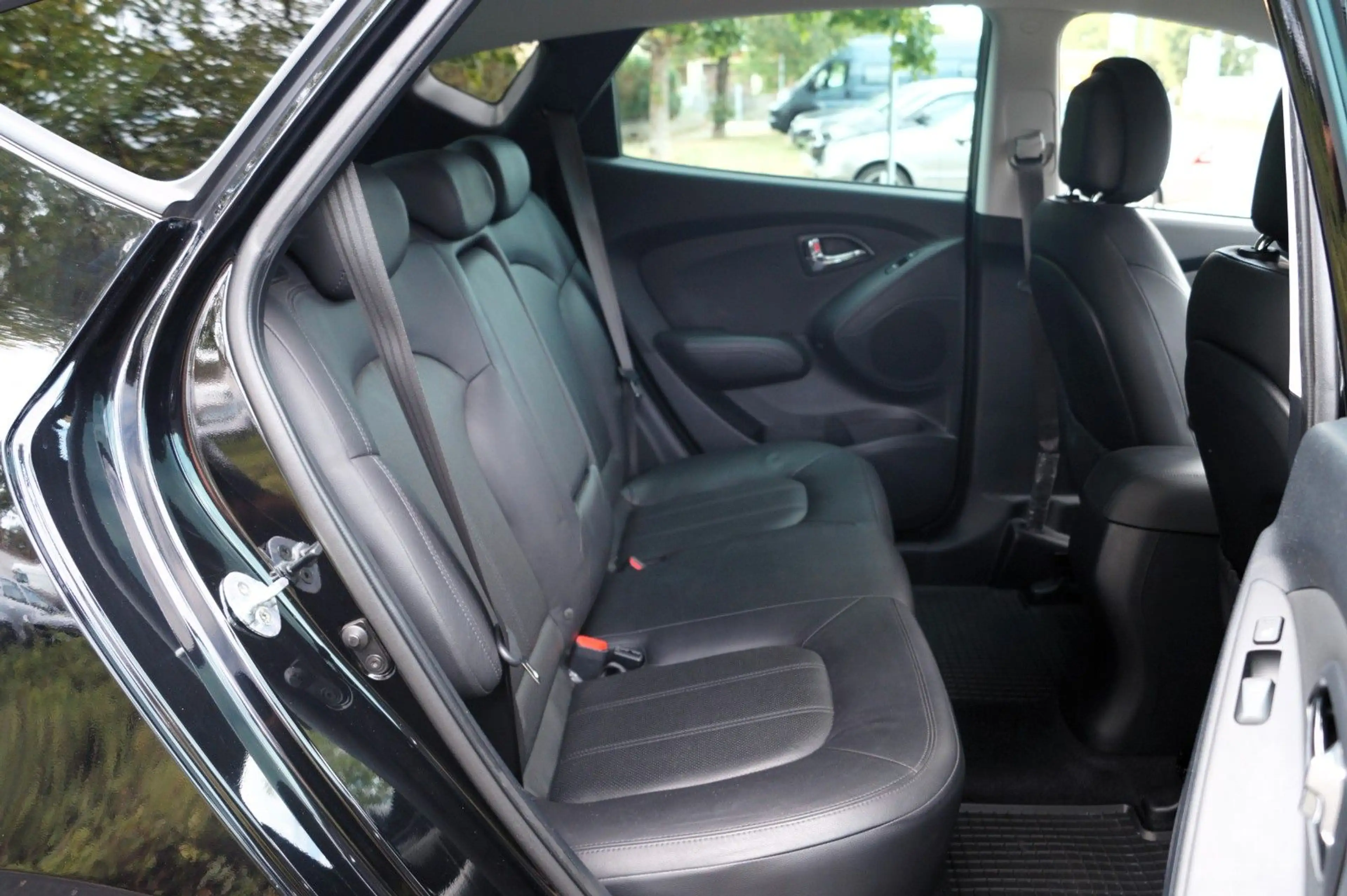 Hyundai iX35 Premium AWD/ Euro 5/ Leder/ SHZ/ KLIMA/ PDC — photo 8
