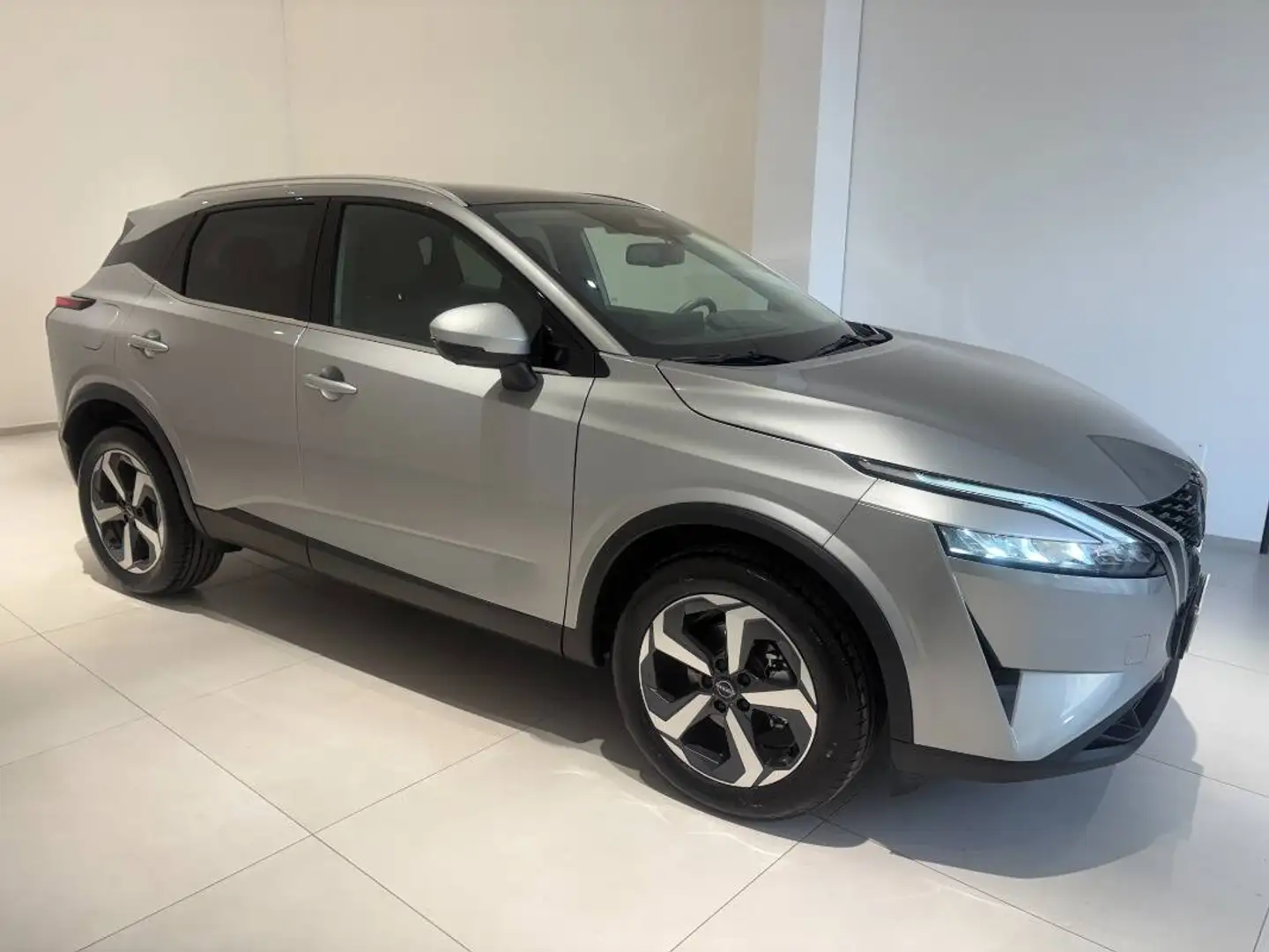 Nissan Qashqai 1.3 mhev N-Connecta 2wd 158cv xtronic Argent - 1