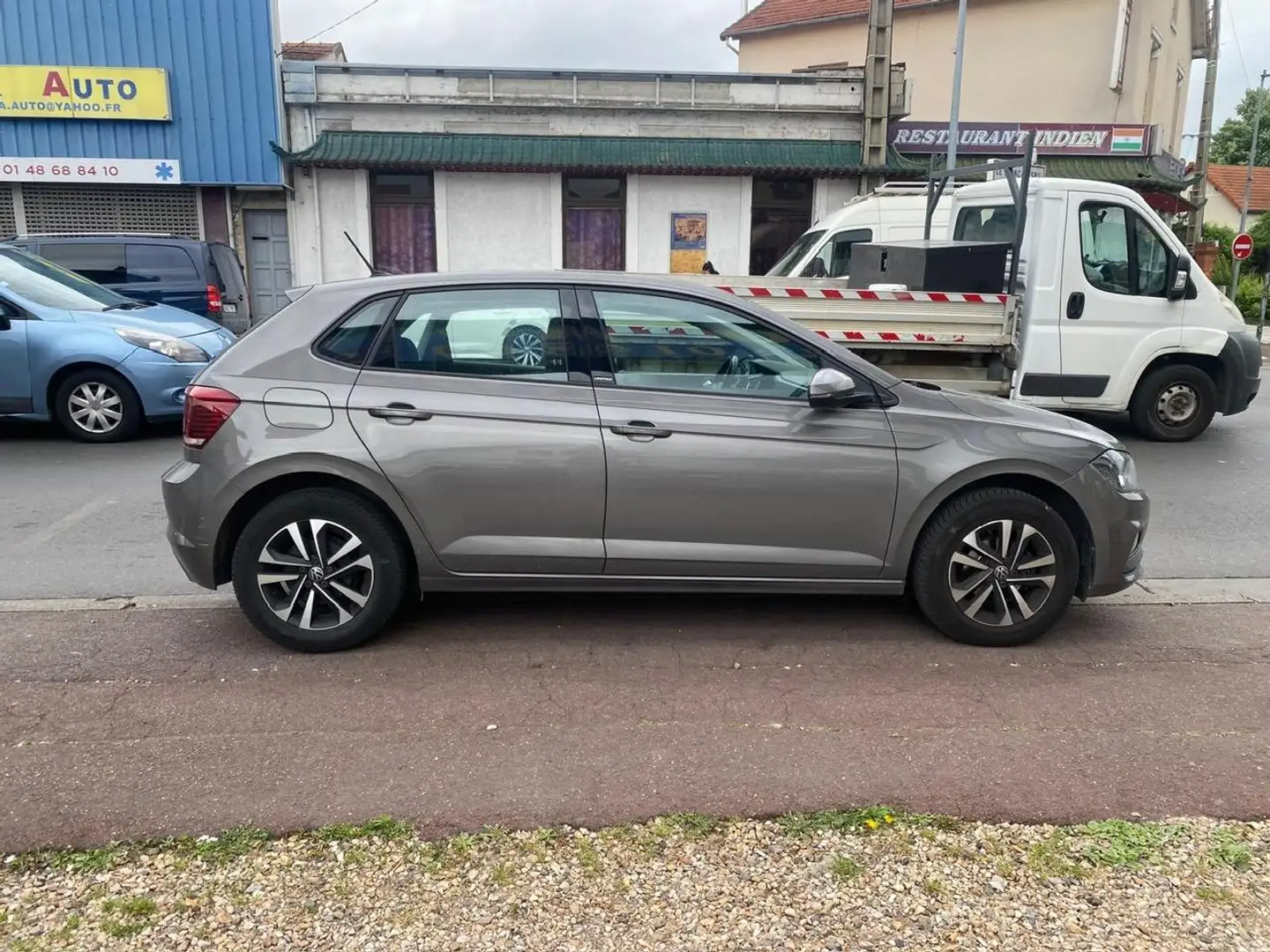 Volkswagen Polo POLO TSI 95cv UNITED Grigio - 2