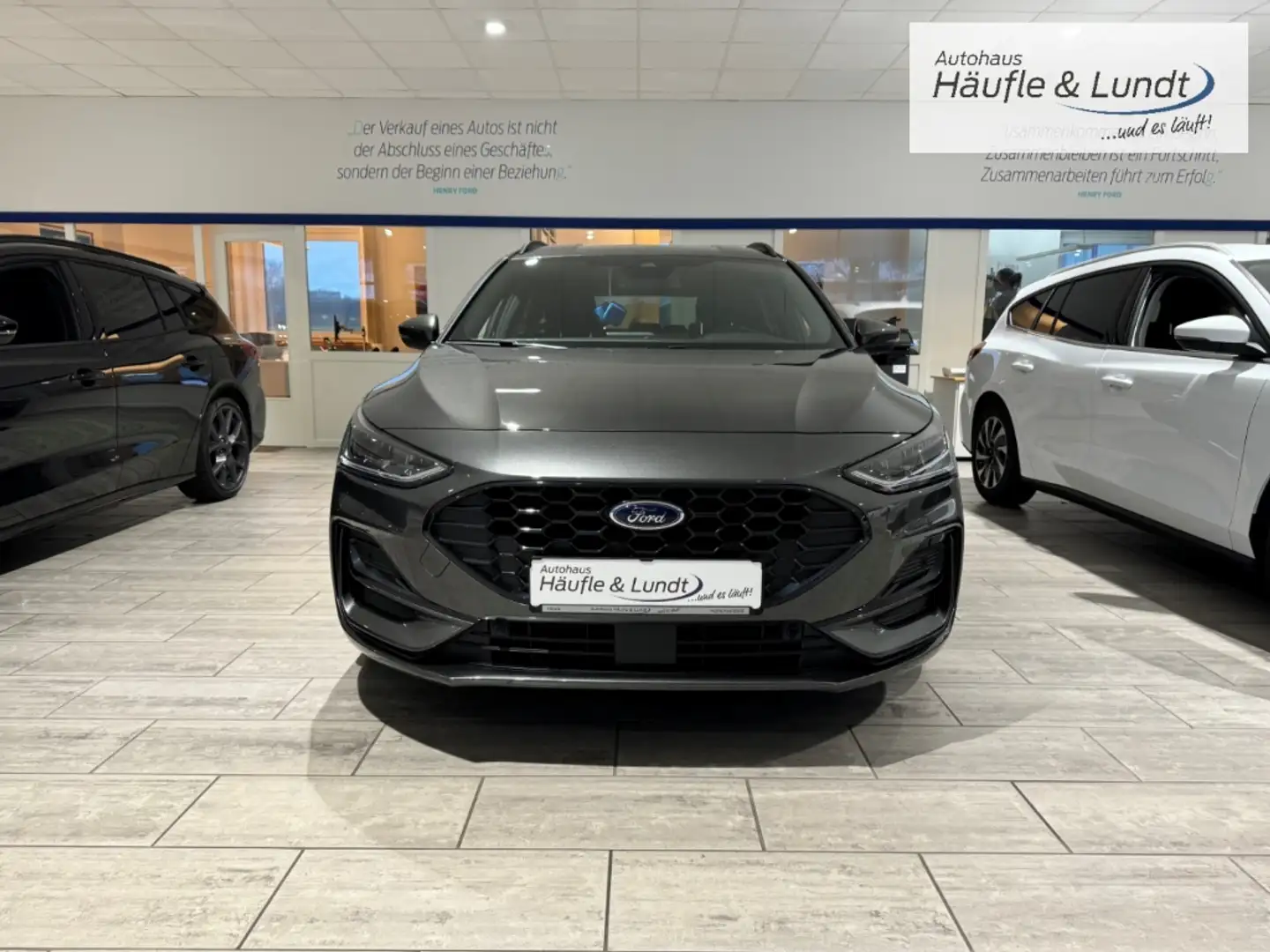 Ford Focus Turnier ST-Line X LED ACC Rückfahrkam. El. Heckkla Grau - 2