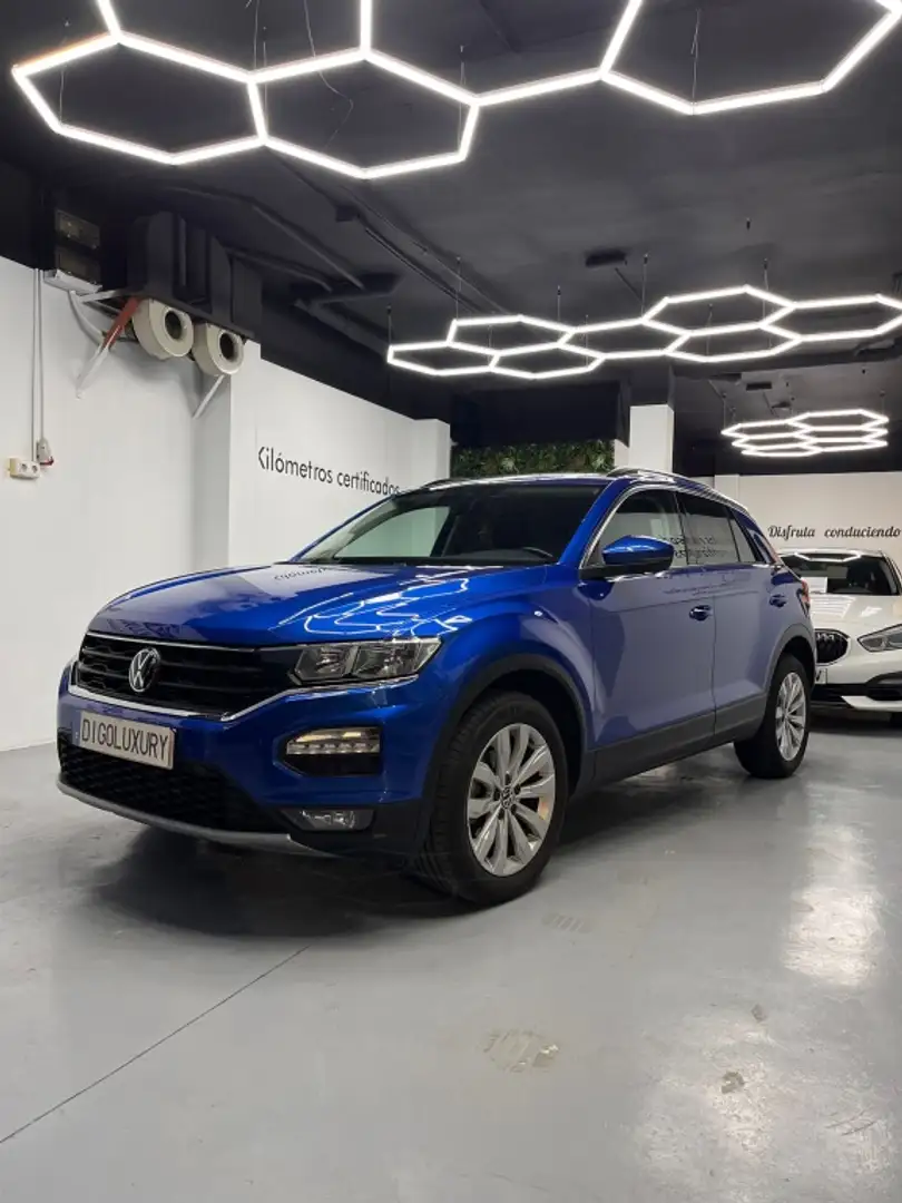 Volkswagen T-Roc 1.0 TSI Advance 81kW Azul - 1