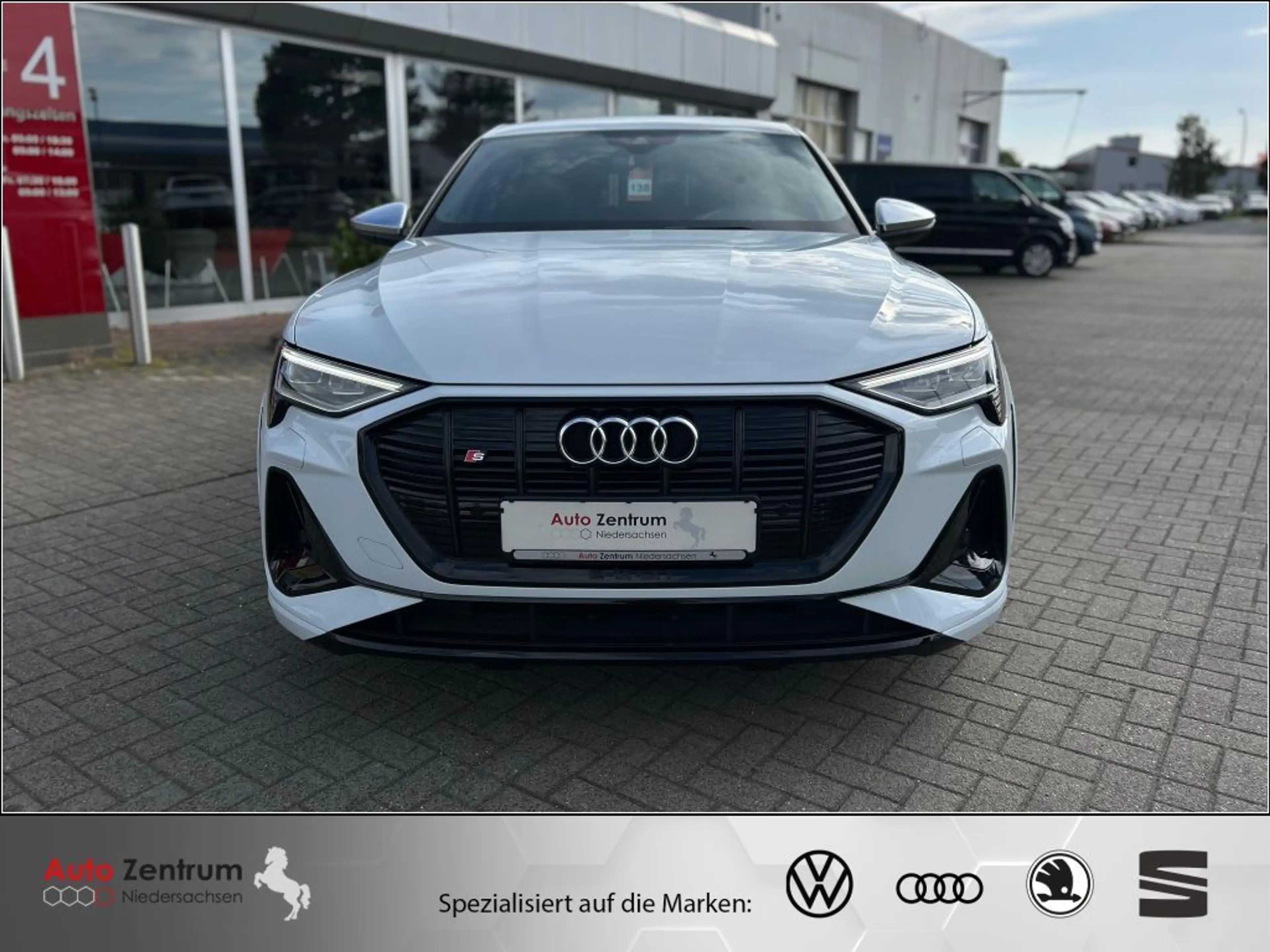 Audi e-tron S quat 370 KW AZN-Haus-Förderung* AHK CAM Luftfedg — photo 2