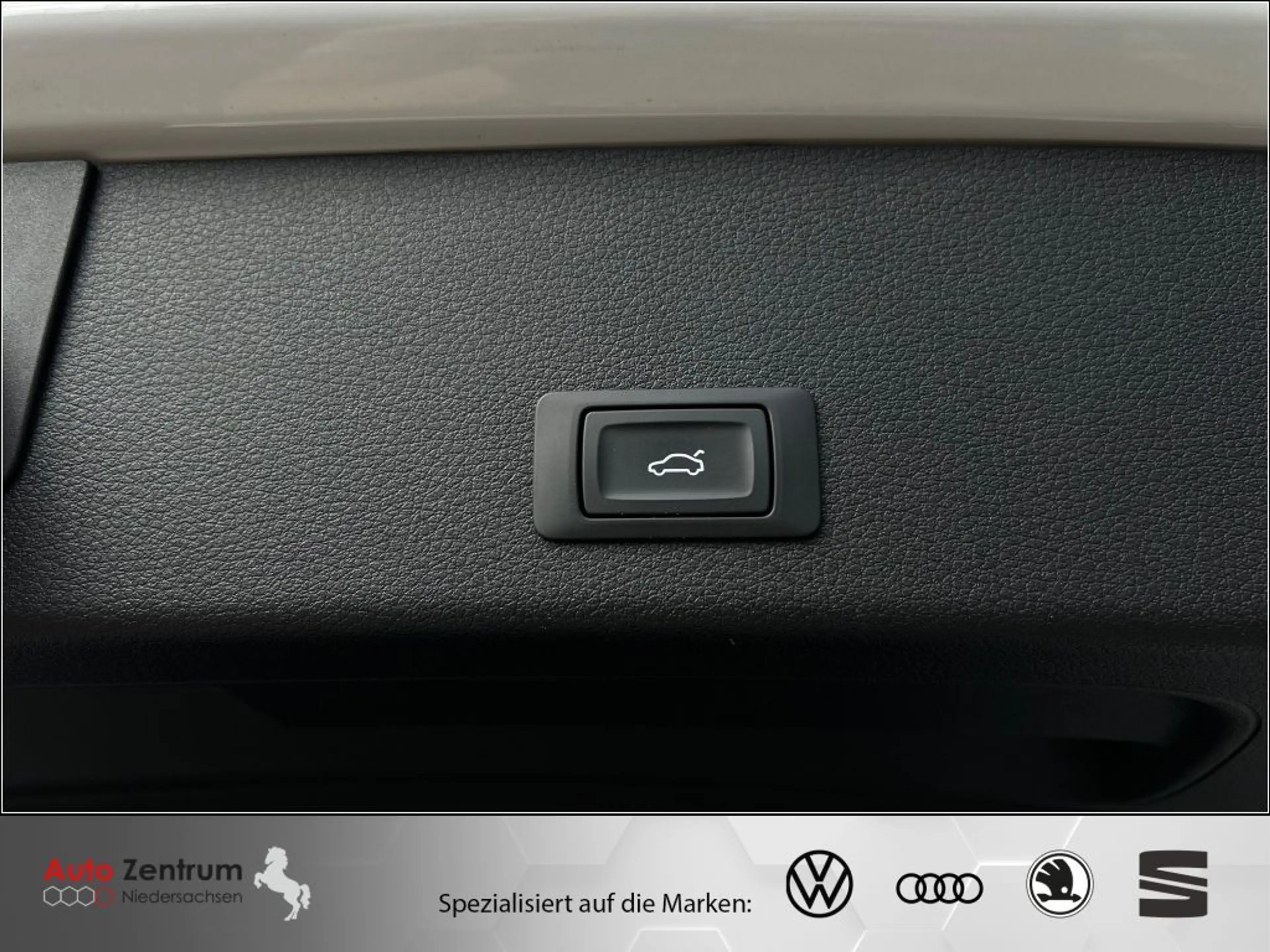 Audi e-tron S quat 370 KW AZN-Haus-Förderung* AHK CAM Luftfedg — photo 9