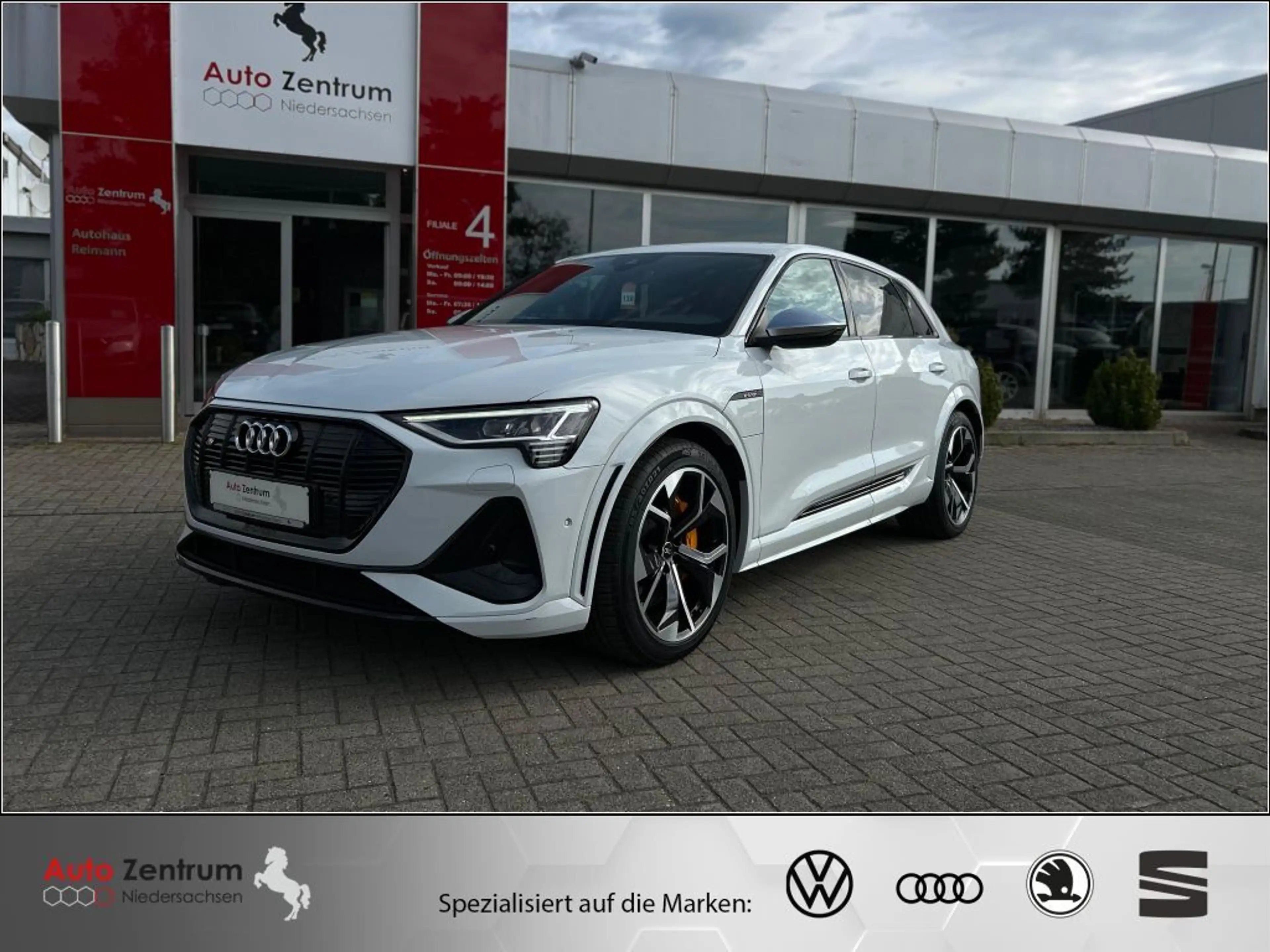 Audi e-tron S quat 370 KW AZN-Haus-Förderung* AHK CAM Luftfedg