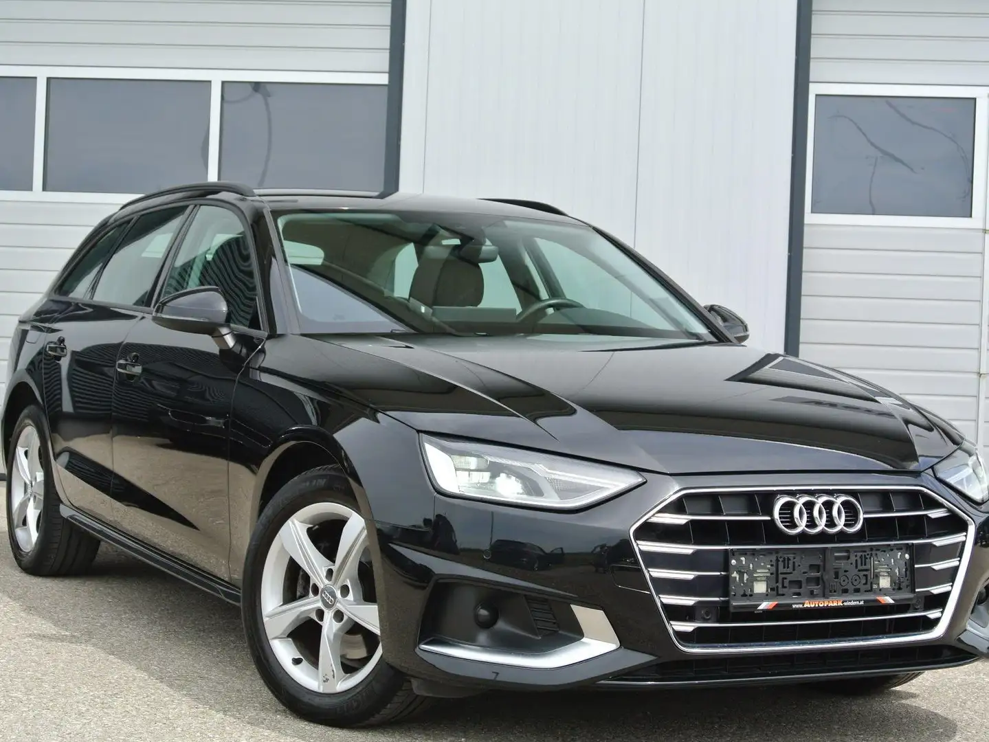 Audi A4 Avant 35 TDI S-tronic * NAVI * PDC * LED * Schwarz - 1