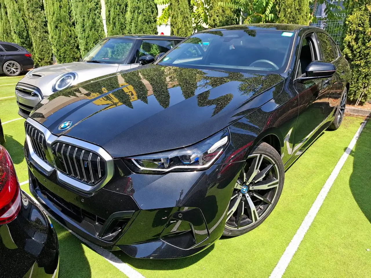 BMW i5