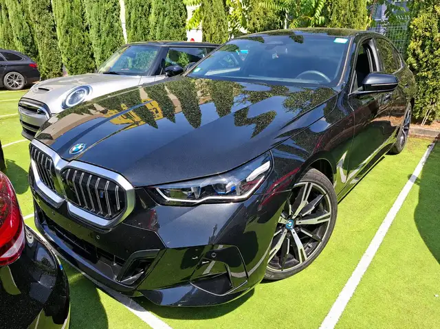 BMW i5 83.9 kW eDrive40 M / Pano / H&Kardon