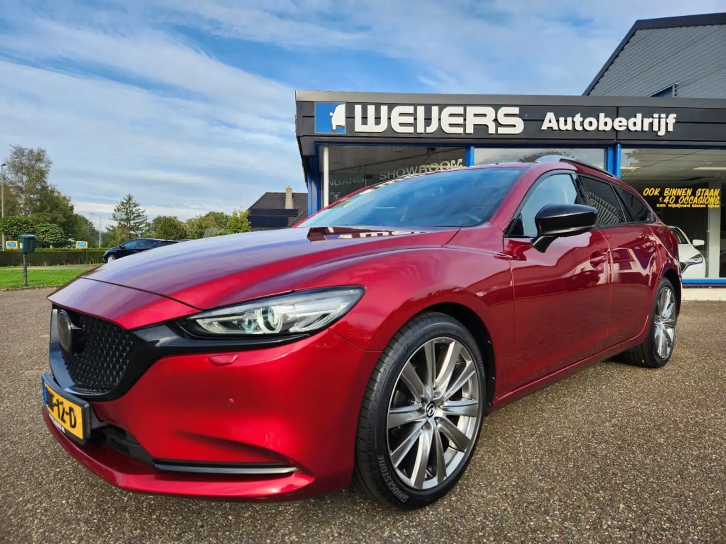 Mazda 6 Sportbreak 2.5 SkyActiv 194pk Automaat, 19 inch, 3 Rouge - 1