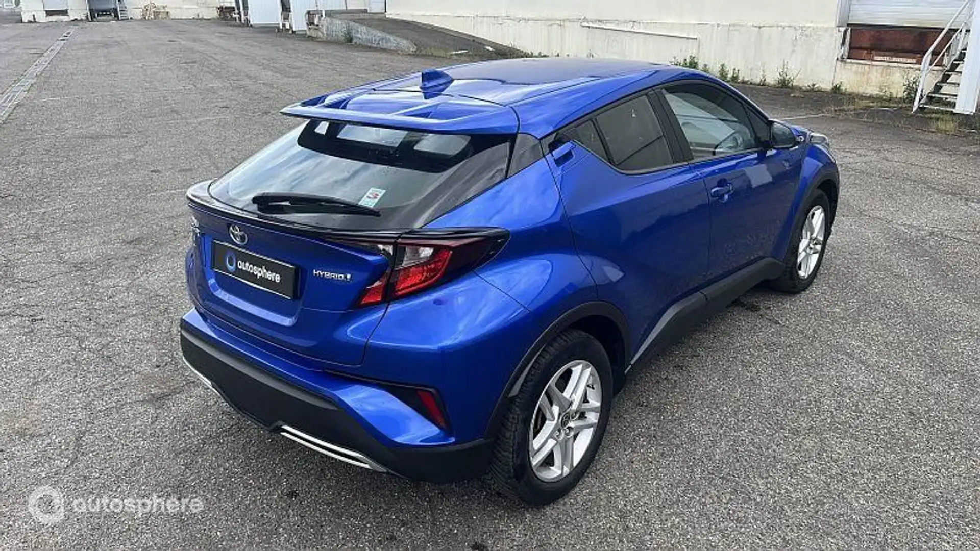 Toyota C-HR 184h Dynamic Business 2WD E-CVT + Stage Hybrid Aca - 2