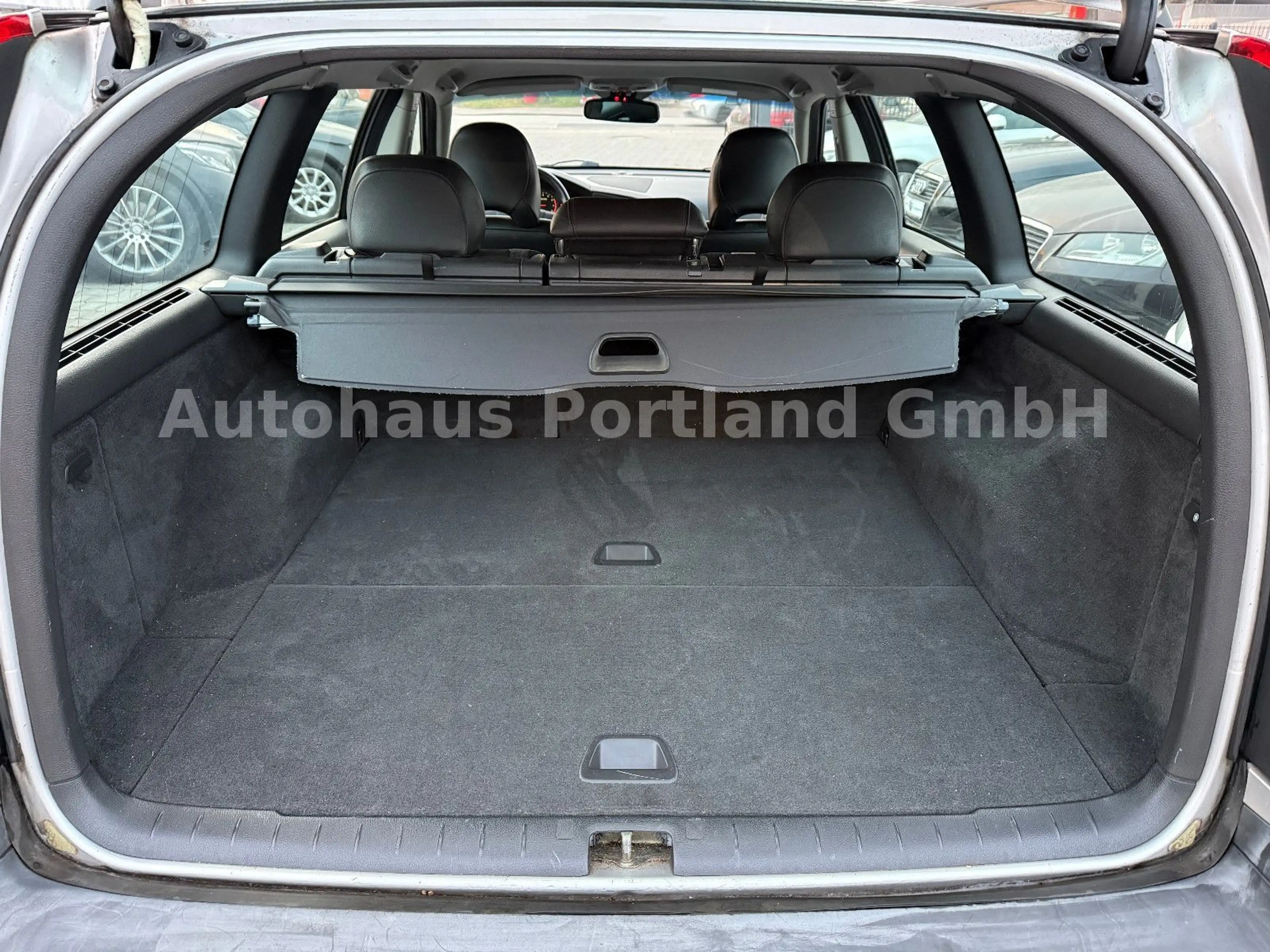Volvo V70 2.4 Comfort Aut/ZR 23/HU NEU/SHZ/Tempo/Klima — photo 7