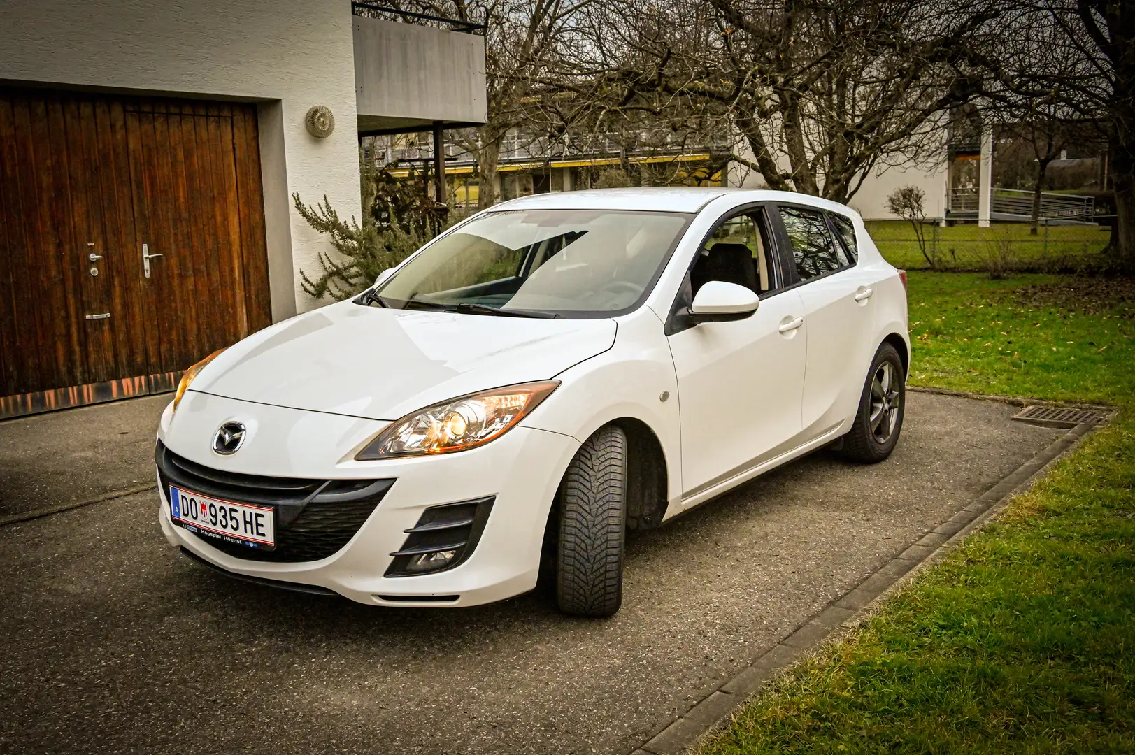 Mazda 3 Mazda 3 Sport 1,6i TX NAVI TX NAVI Weiß - 1