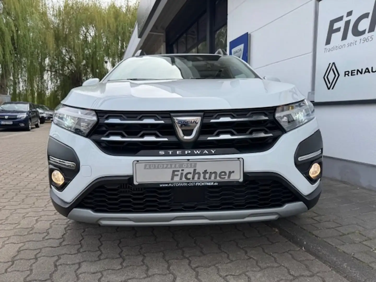 Dacia Sandero Stepway Comfort TCe 90 Klima Multimedia Blanco - 2
