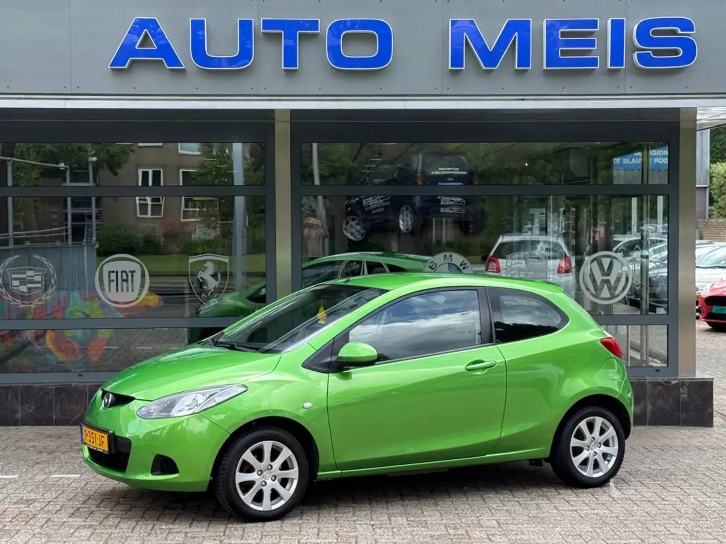 Mazda 2 1.3 TS Airco Groen - 1