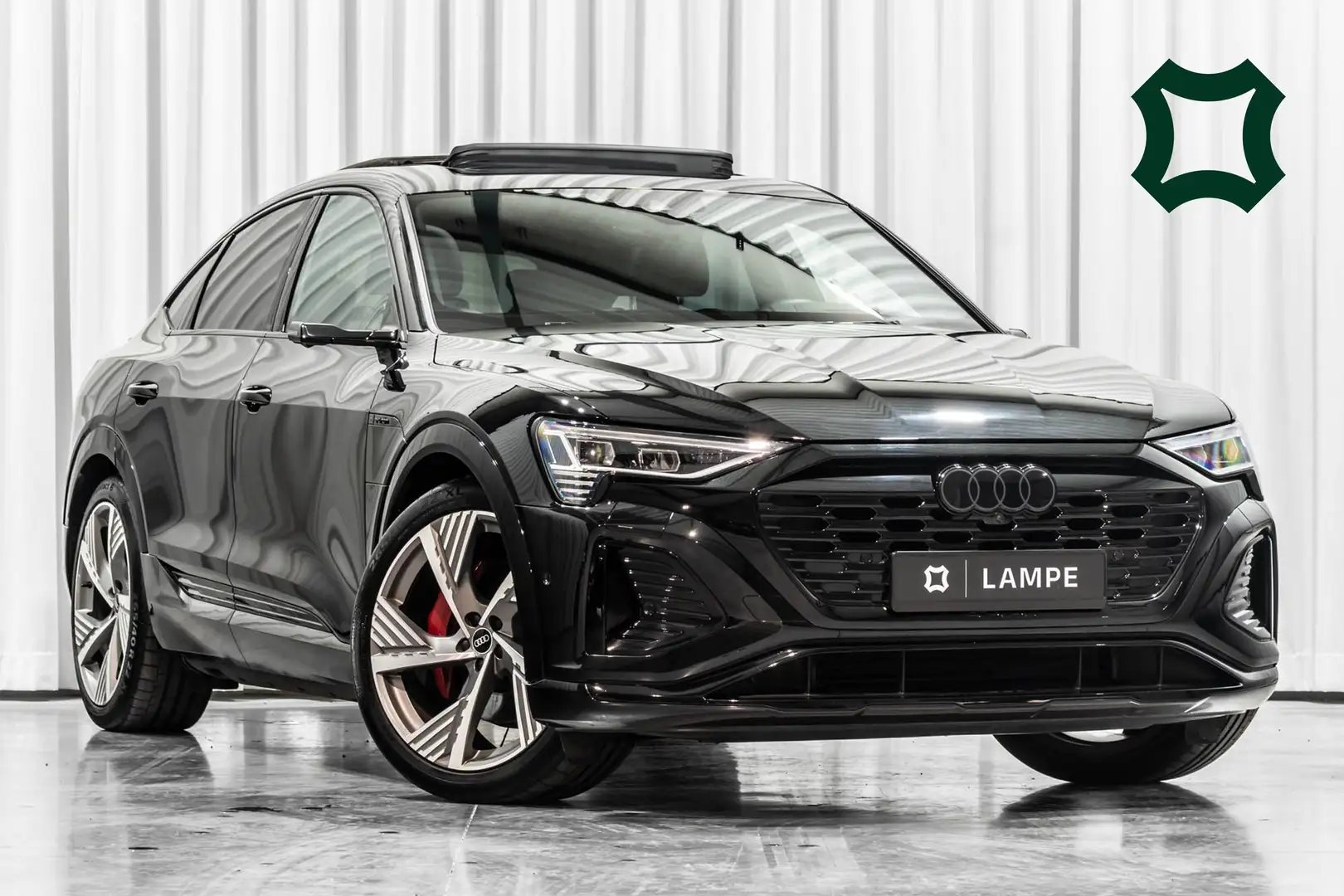 Audi Q8 e-tron 55 Competition SB S Line Shadow Pano Luchtvering Nero - 1