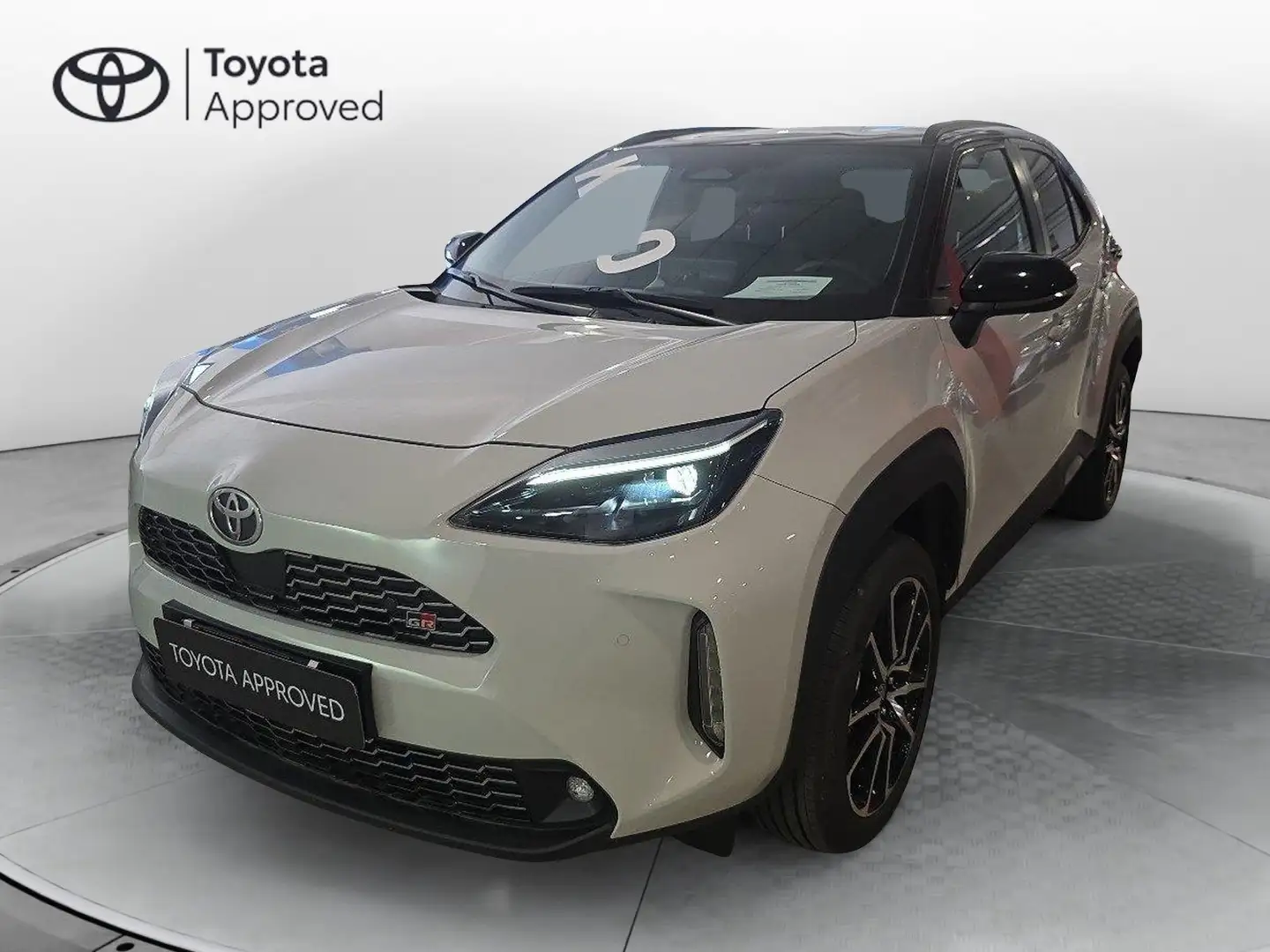 Toyota Yaris Cross 1.5 Hybrid 130 CV 5p.E-CVT GR SPORT Gris - 1
