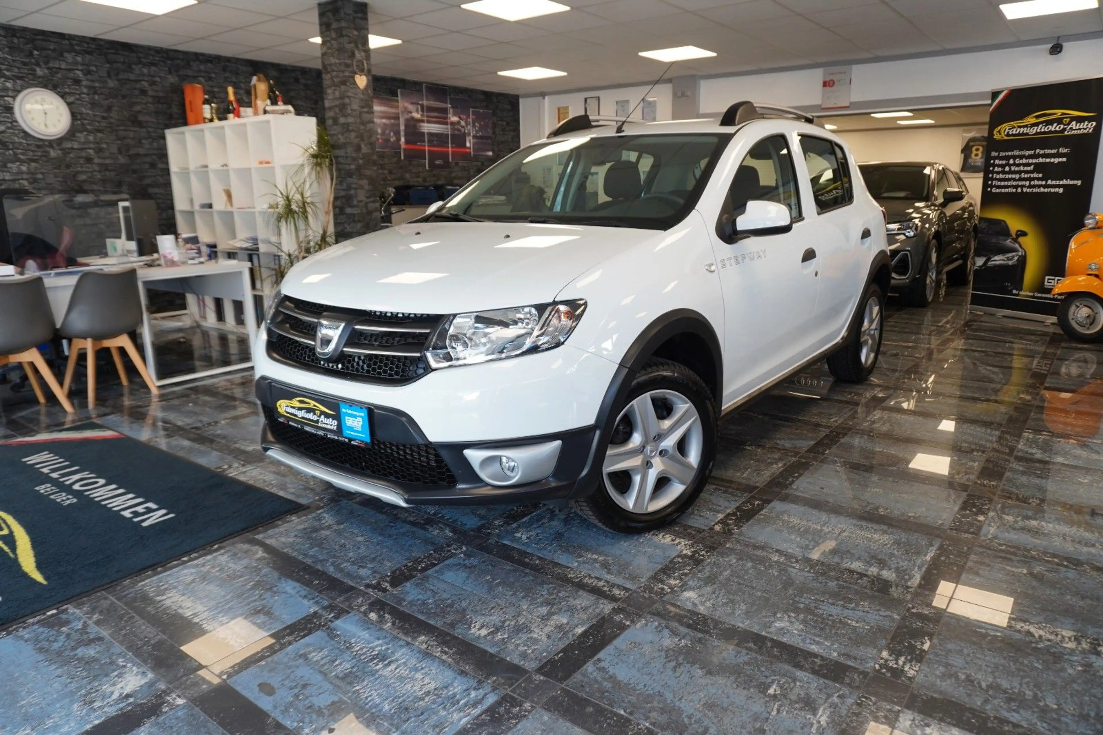 Dacia Sandero II Stepway Prestige/Klima/Navi/1.Vorhalt — photo 2