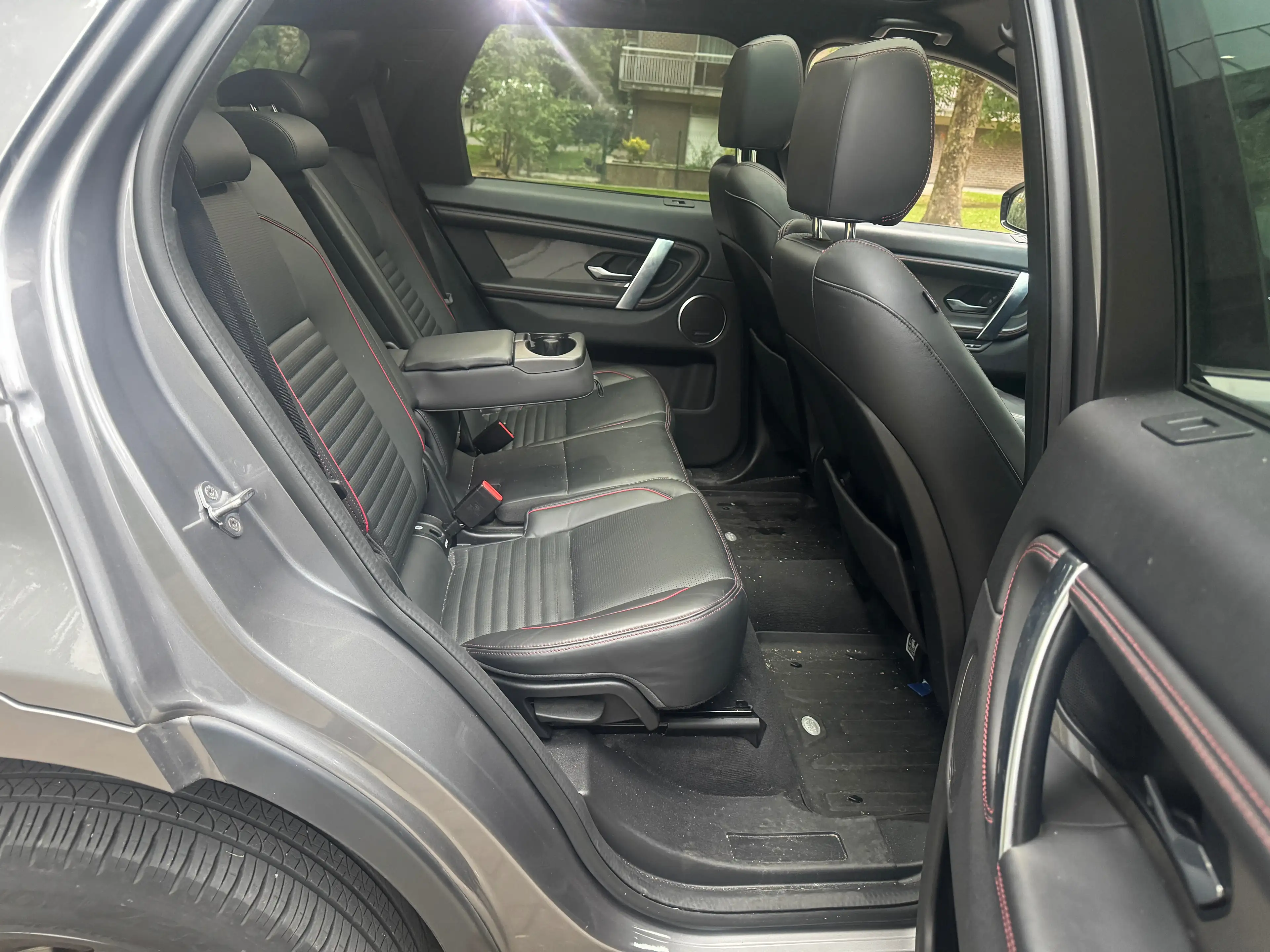 Land Rover Discovery Sport Discovery Sport 2.0 SD4. R-Dynamique  (EU6d-TEMP) — photo 14