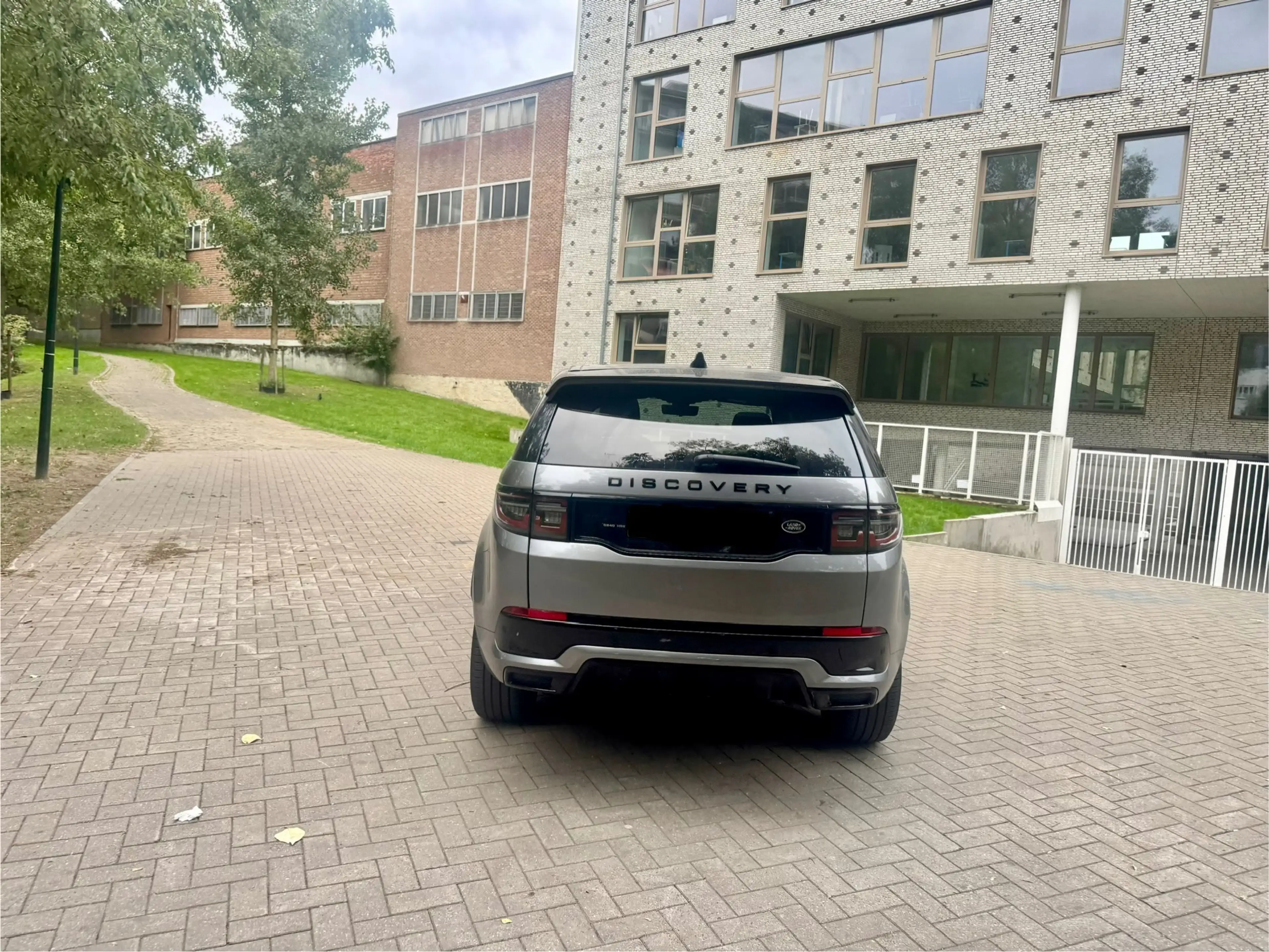 Land Rover Discovery Sport Discovery Sport 2.0 SD4. R-Dynamique  (EU6d-TEMP) — photo 3