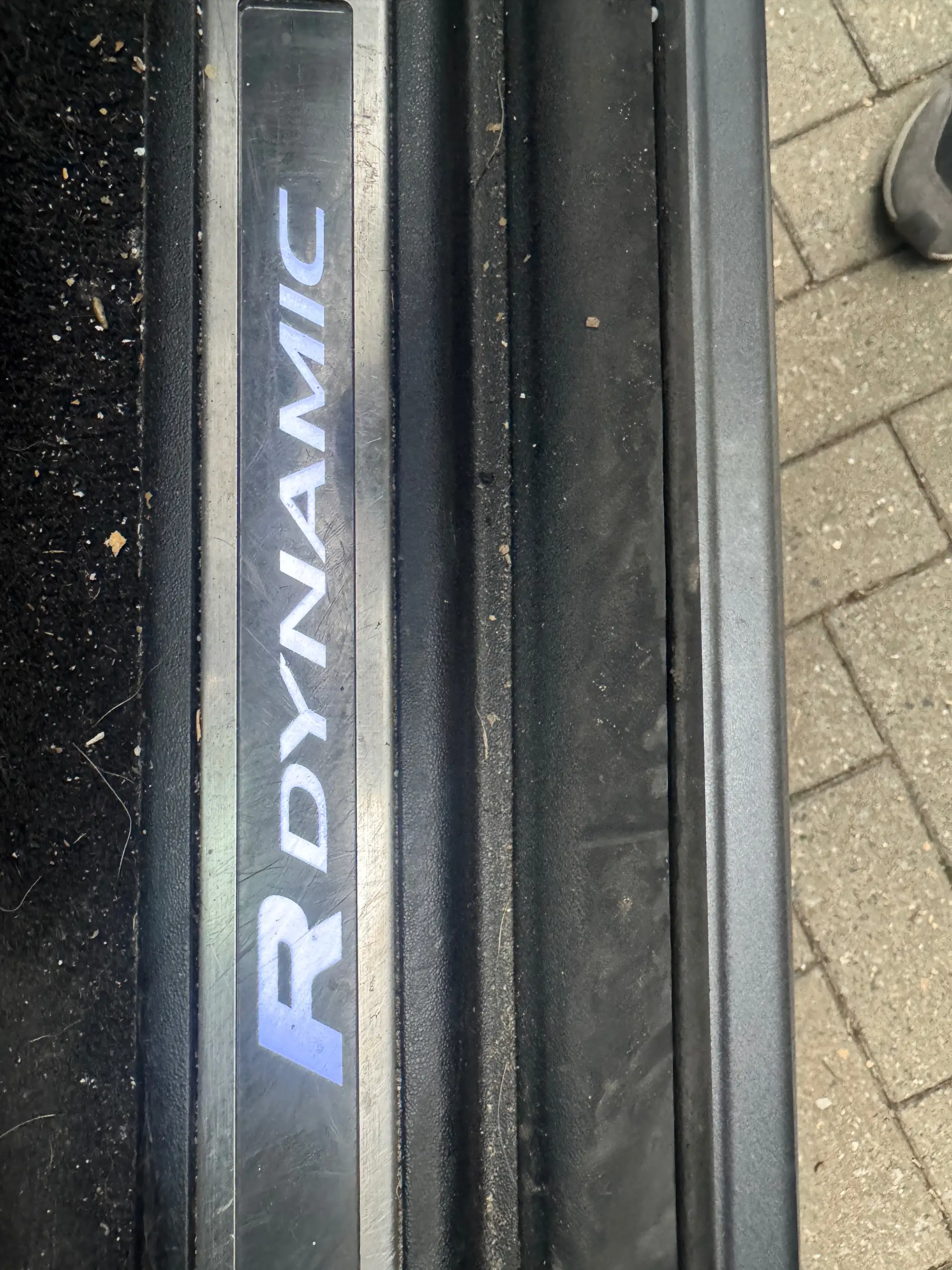 Land Rover Discovery Sport Discovery Sport 2.0 SD4. R-Dynamique  (EU6d-TEMP) — photo 13