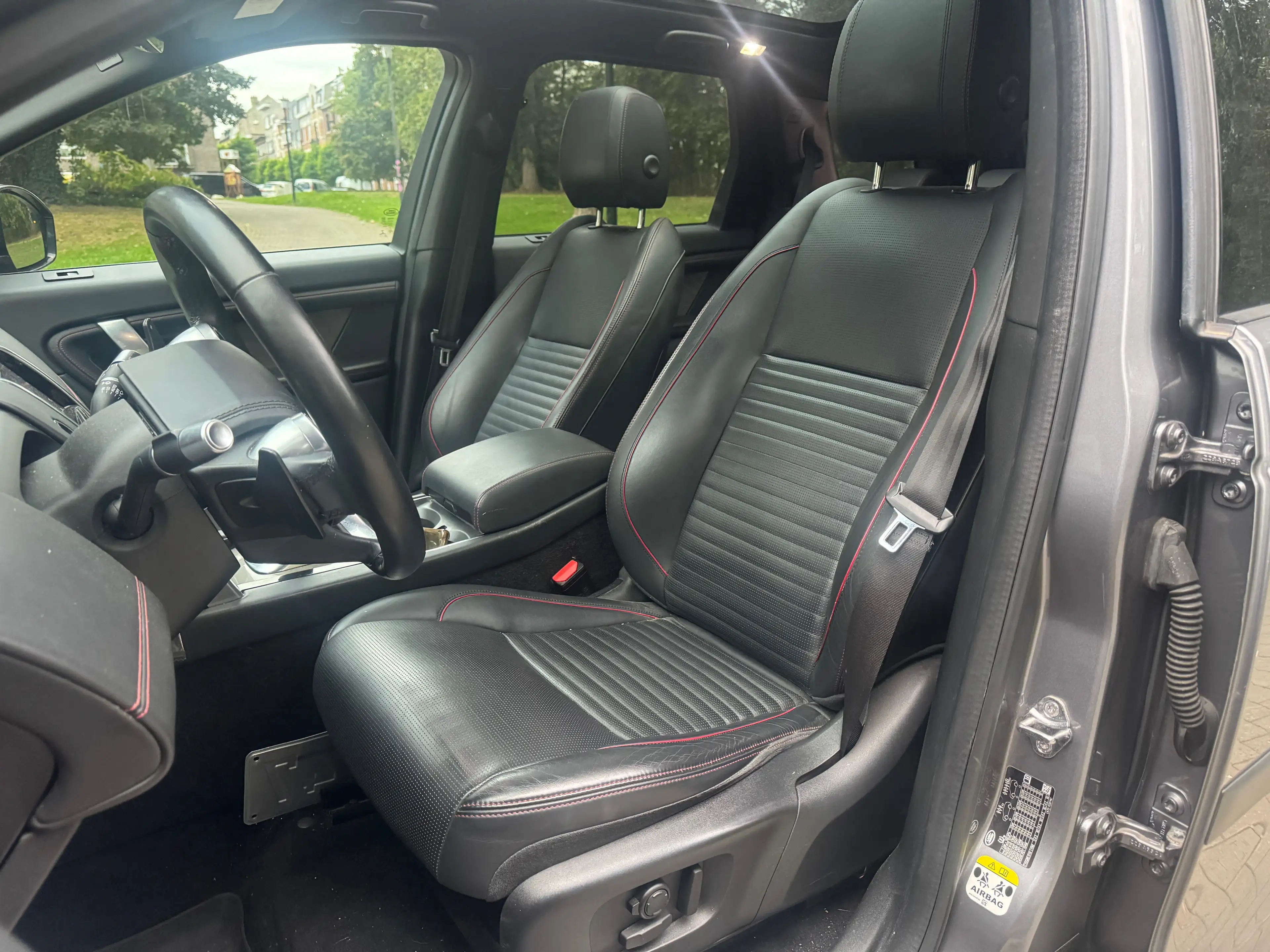 Land Rover Discovery Sport Discovery Sport 2.0 SD4. R-Dynamique  (EU6d-TEMP) — photo 10