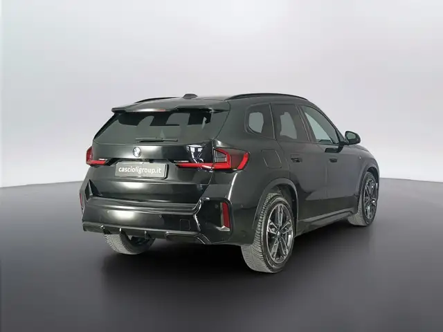 BMW X1 view 4