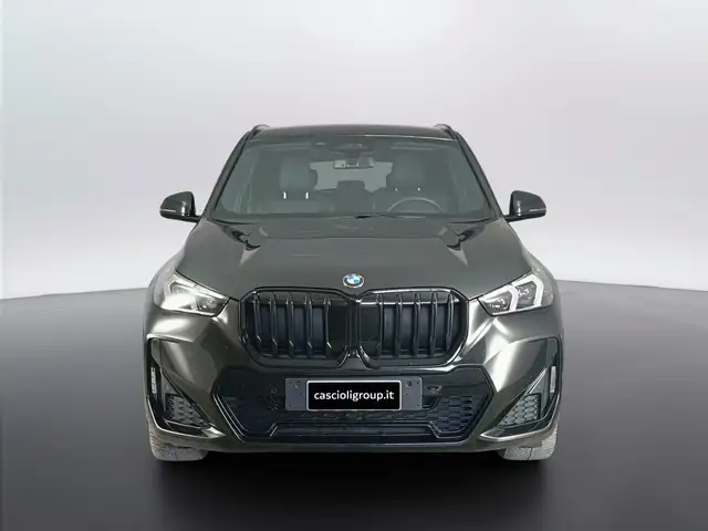 BMW X1 view 2