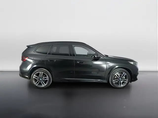 BMW X1 view 3