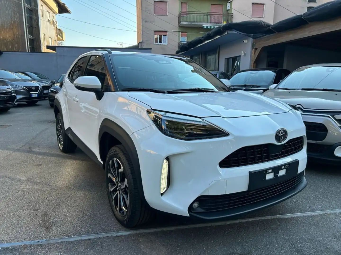 Toyota Yaris Cross 1.5 Hybrid 116cv E-CVT Trend *PREZZO PROMO* Bianco - 1