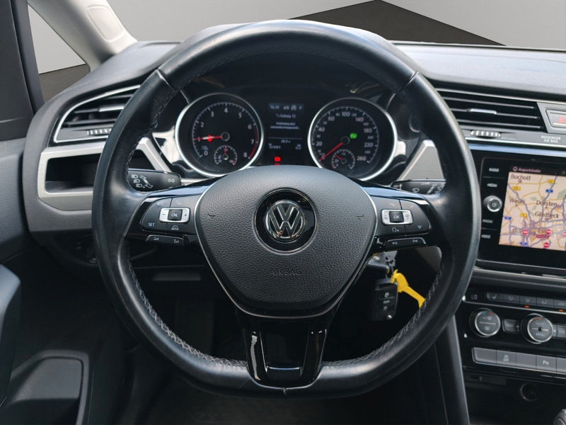 Volkswagen Touran Comfortl. BMT/Start-Stopp*AHK*KAMERA*NAVI — photo 13