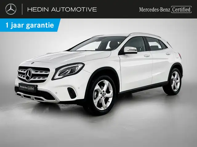 Mercedes-Benz GLA 180 Luxury Line | Parkeer PAck | Navigatie | Climate C