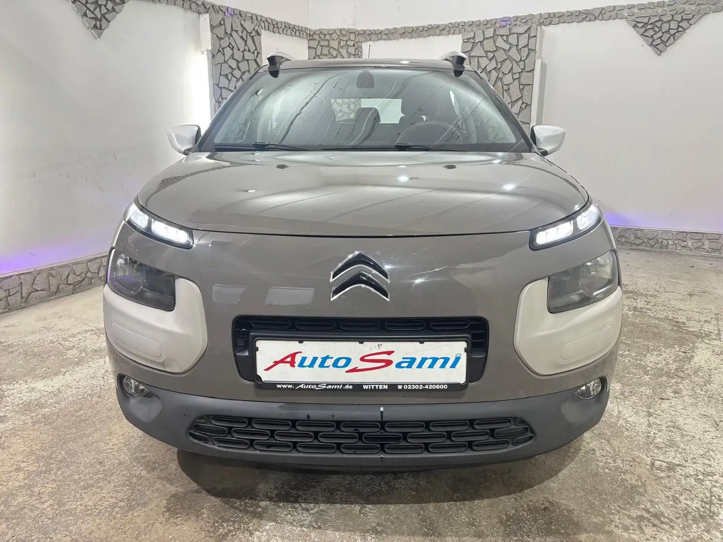 Citroen C4 Cactus Edition NAVI RÜCKFAHRKAM KLIMA 1.HAND Grau - 2