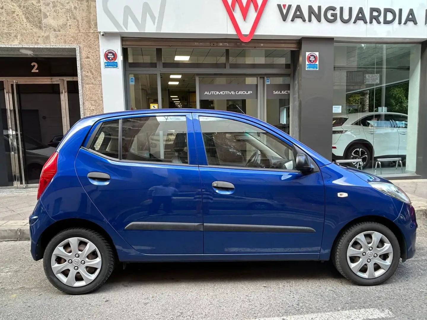 Hyundai i10 1.1 Comfort Bleu - 2