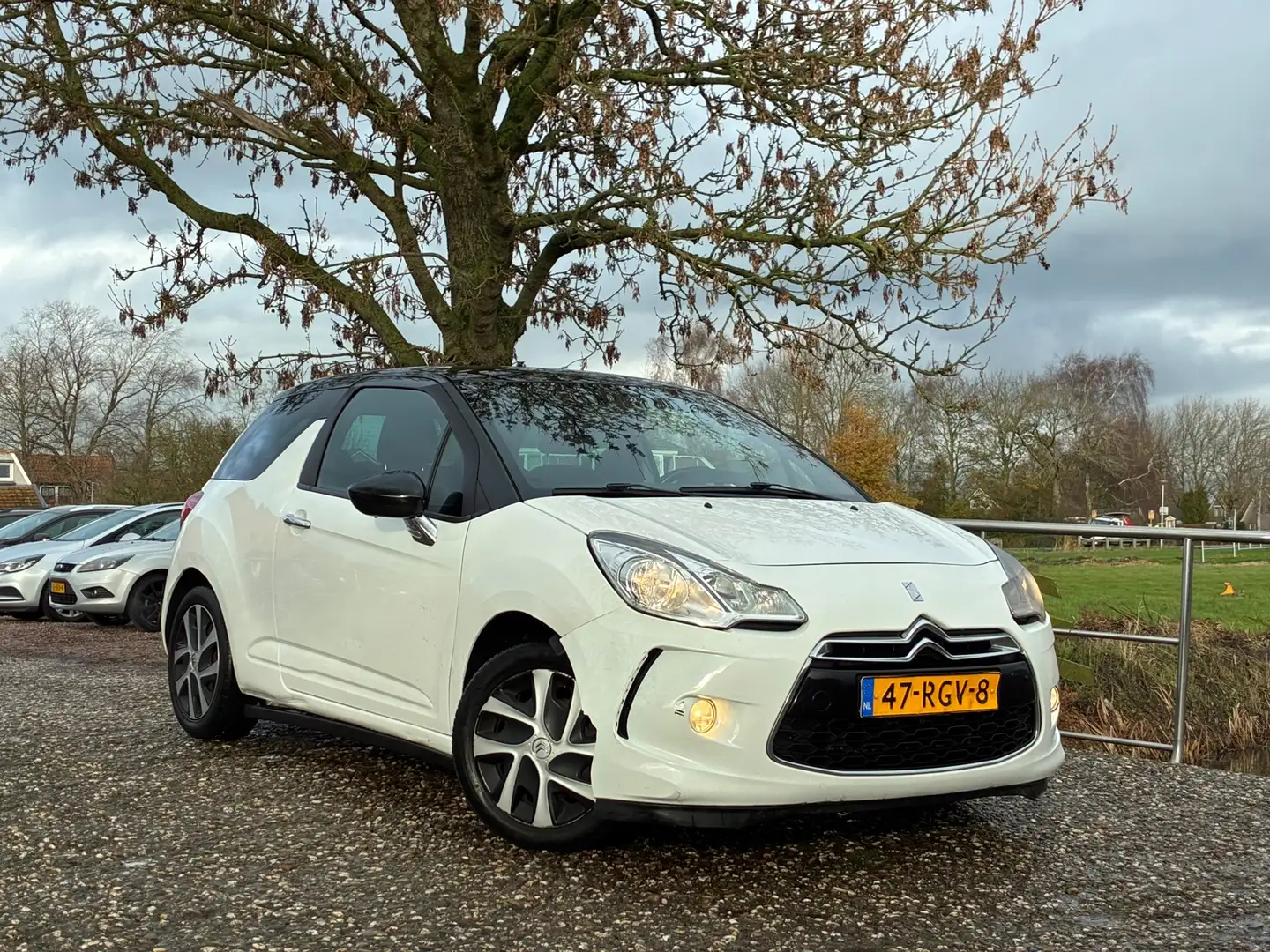 Citroen DS3 1.6 e-HDi So Chic | €1.975,-!! Blanc - 1