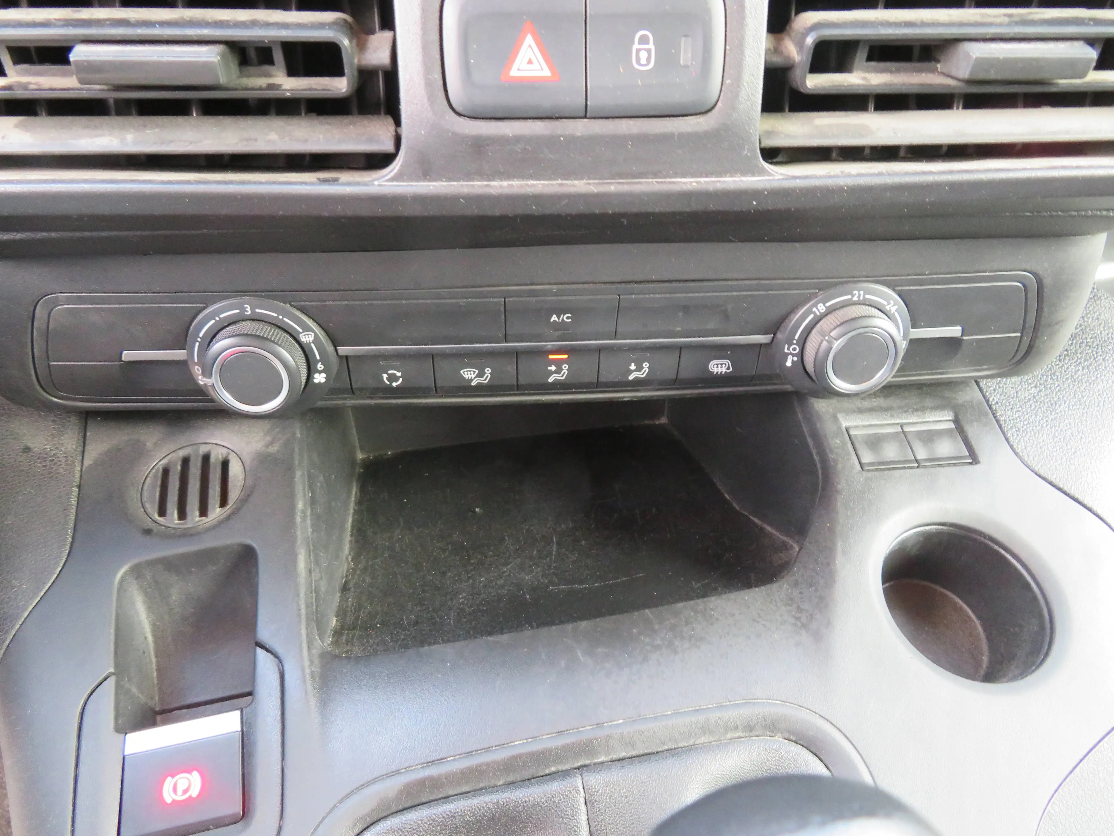 Peugeot Partner 1.5 BlueHDI - Dakdrager — photo 13