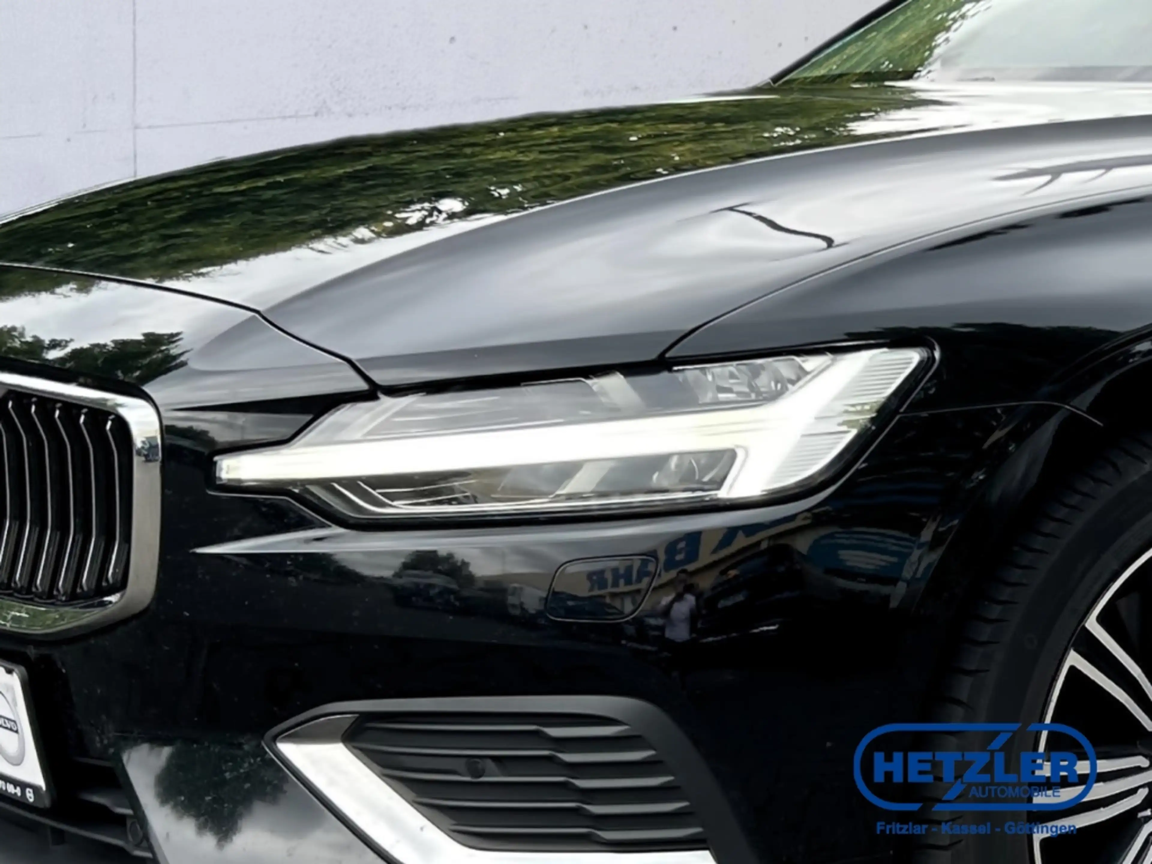 Volvo V60 Kombi Inscription Plug-In Hybrid AWD T8 Twin Engin — photo 5