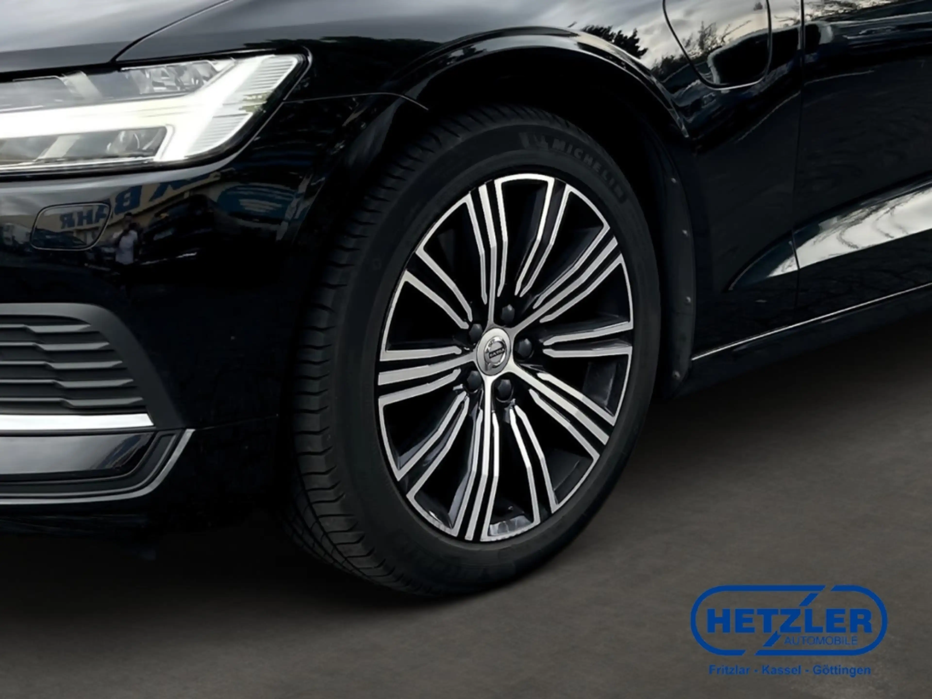 Volvo V60 Kombi Inscription Plug-In Hybrid AWD T8 Twin Engin — photo 6