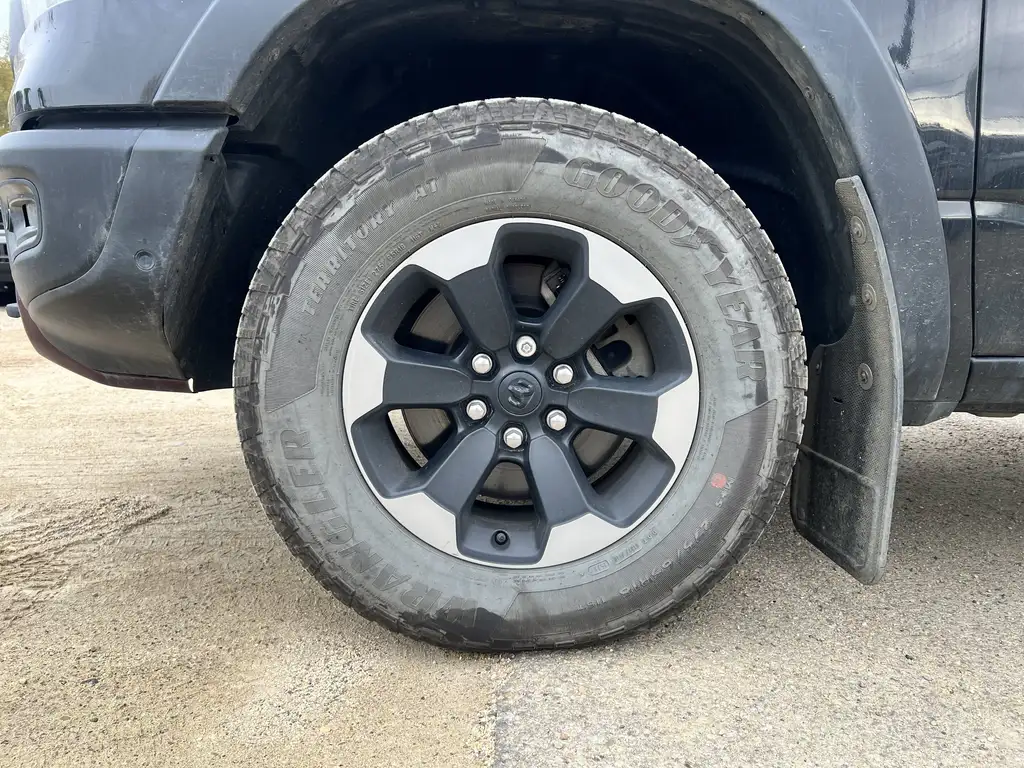 2019 RAM 1500 Rebel Crew Cab 144 | CarPlay | GPS Navigation | Du — photo 4