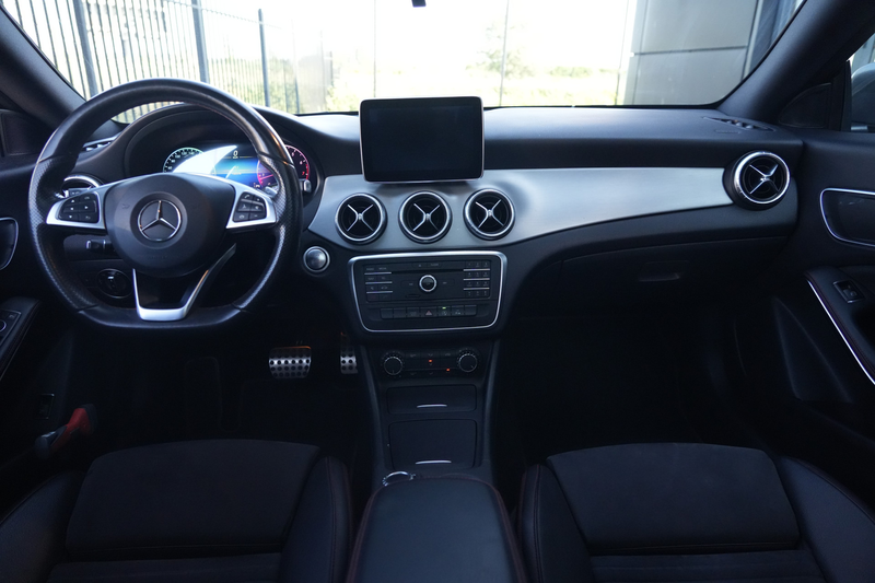 Mercedes-Benz CLA 180 AMG 123pk Panoramadak/Navigatie/Stoelverwarming — photo 3