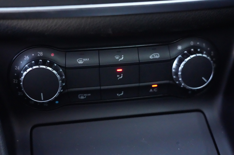 Mercedes-Benz CLA 180 AMG 123pk Panoramadak/Navigatie/Stoelverwarming — photo 14