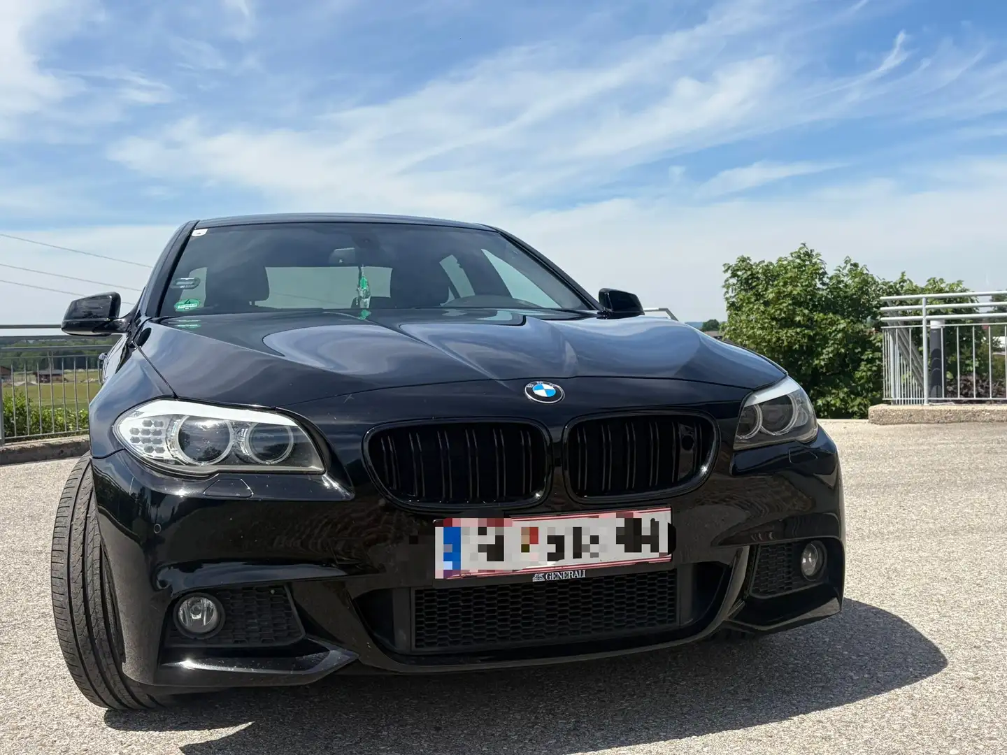 BMW 520 520d M-Paket - 1