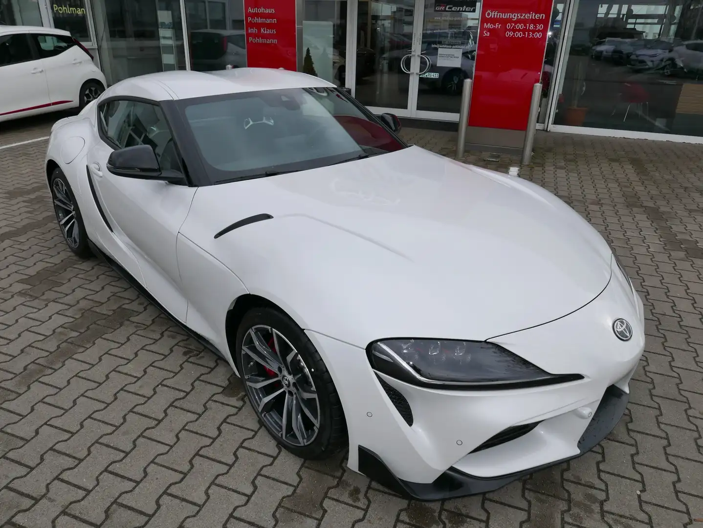Toyota Supra 2.0 Automatik Dynamic NAVI*LED*JBL*HUD Weiß - 2