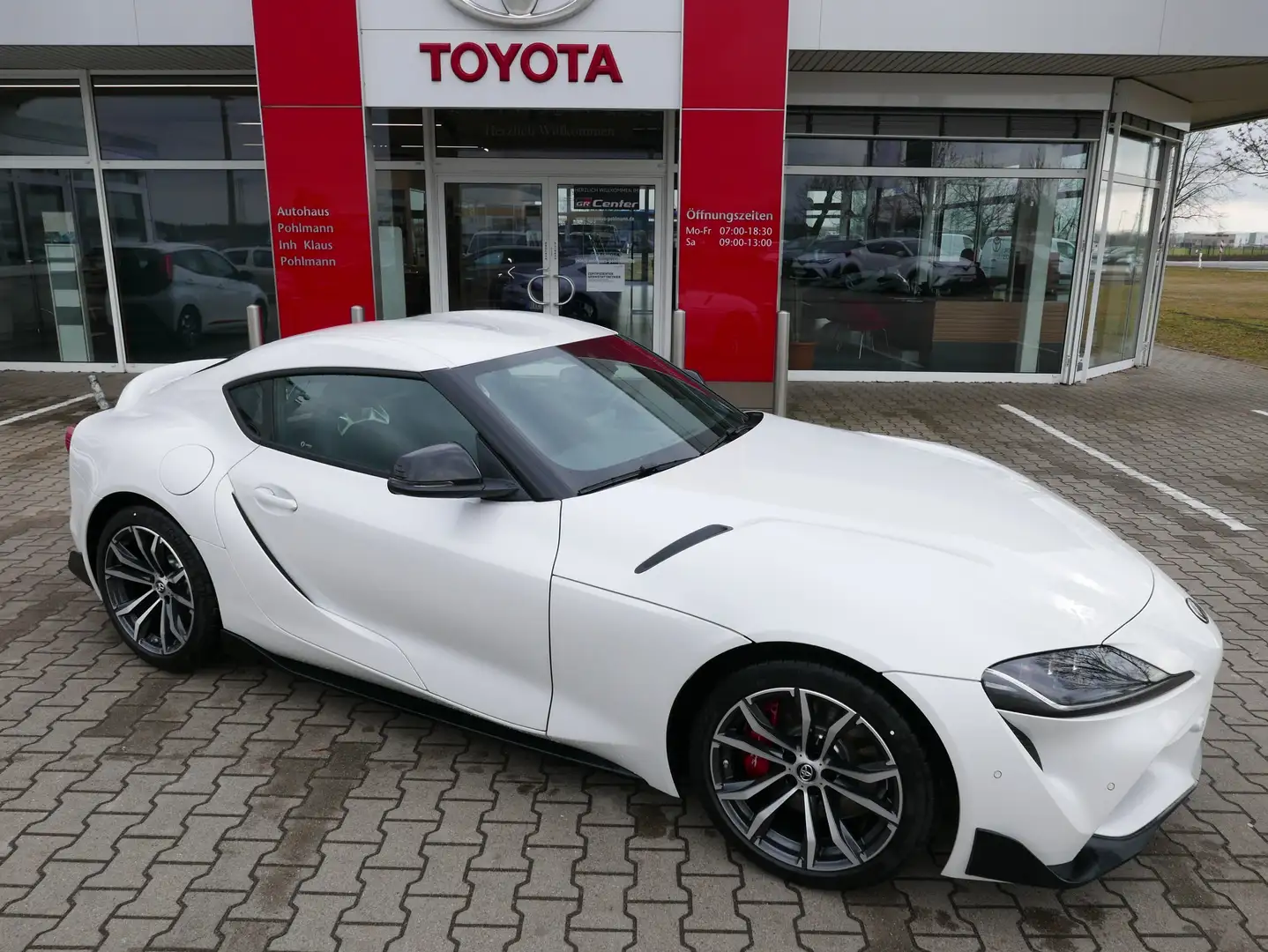 Toyota Supra 2.0 Automatik Dynamic NAVI*LED*JBL*HUD Weiß - 1