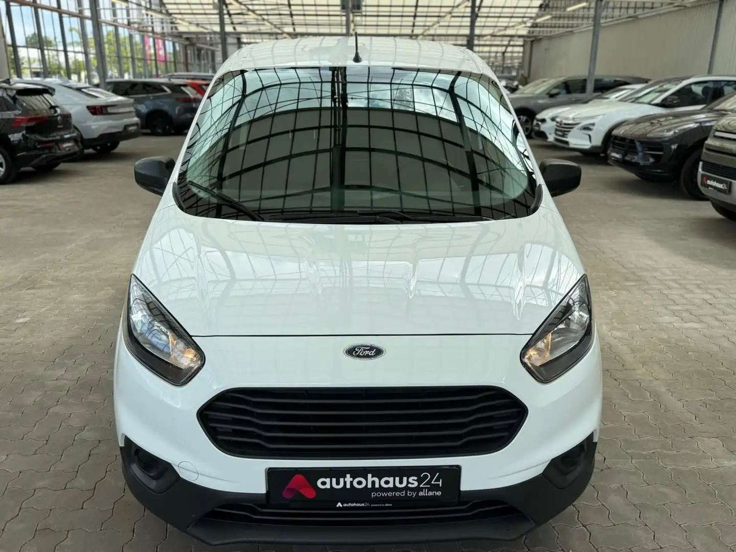 Ford Transit Courier 1.0 EcoBoost|Klima|Bluetooth Bílá - 2