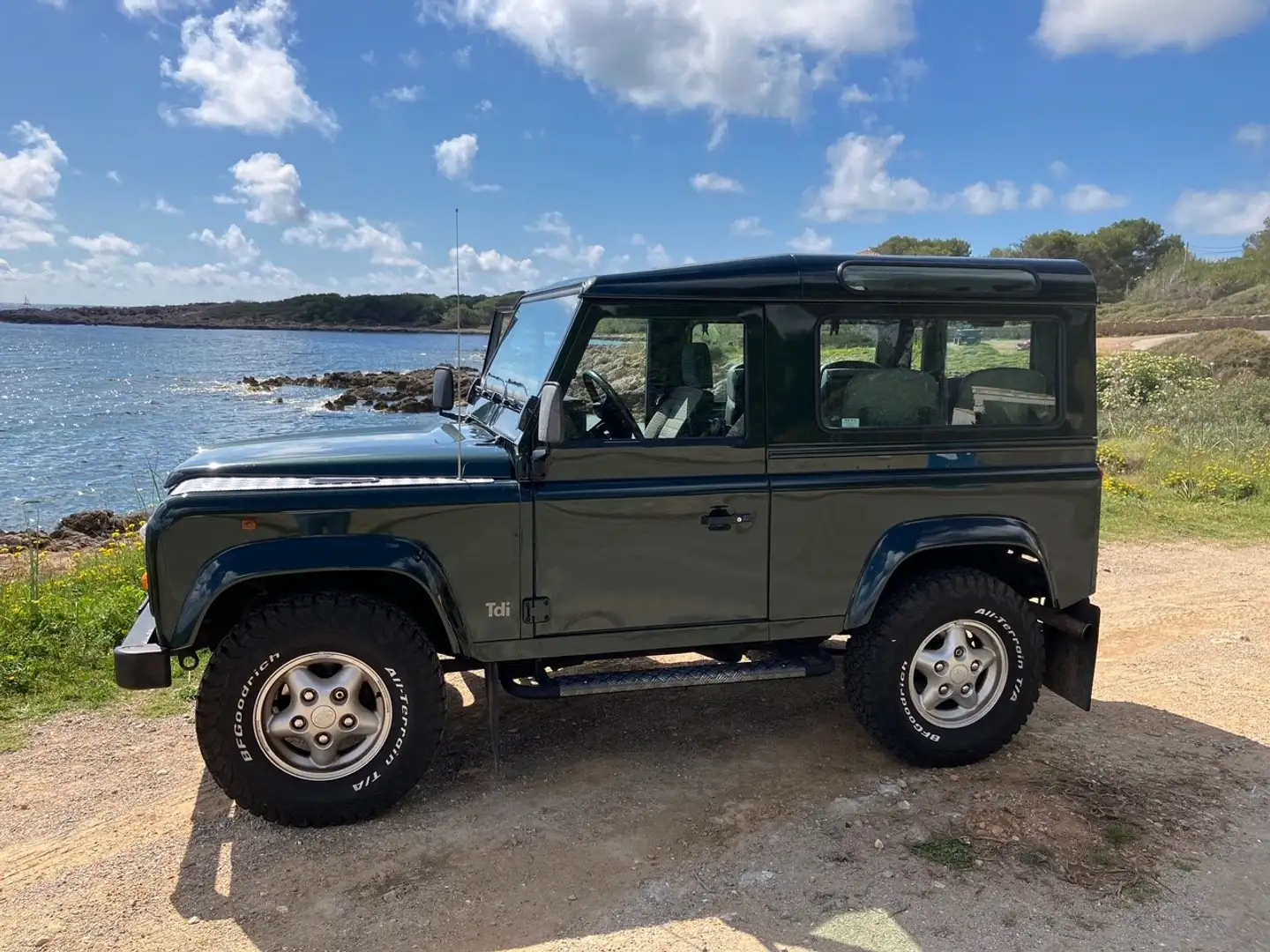 Land Rover Defender Defender 90 TDI Techo Duro Verde - 2