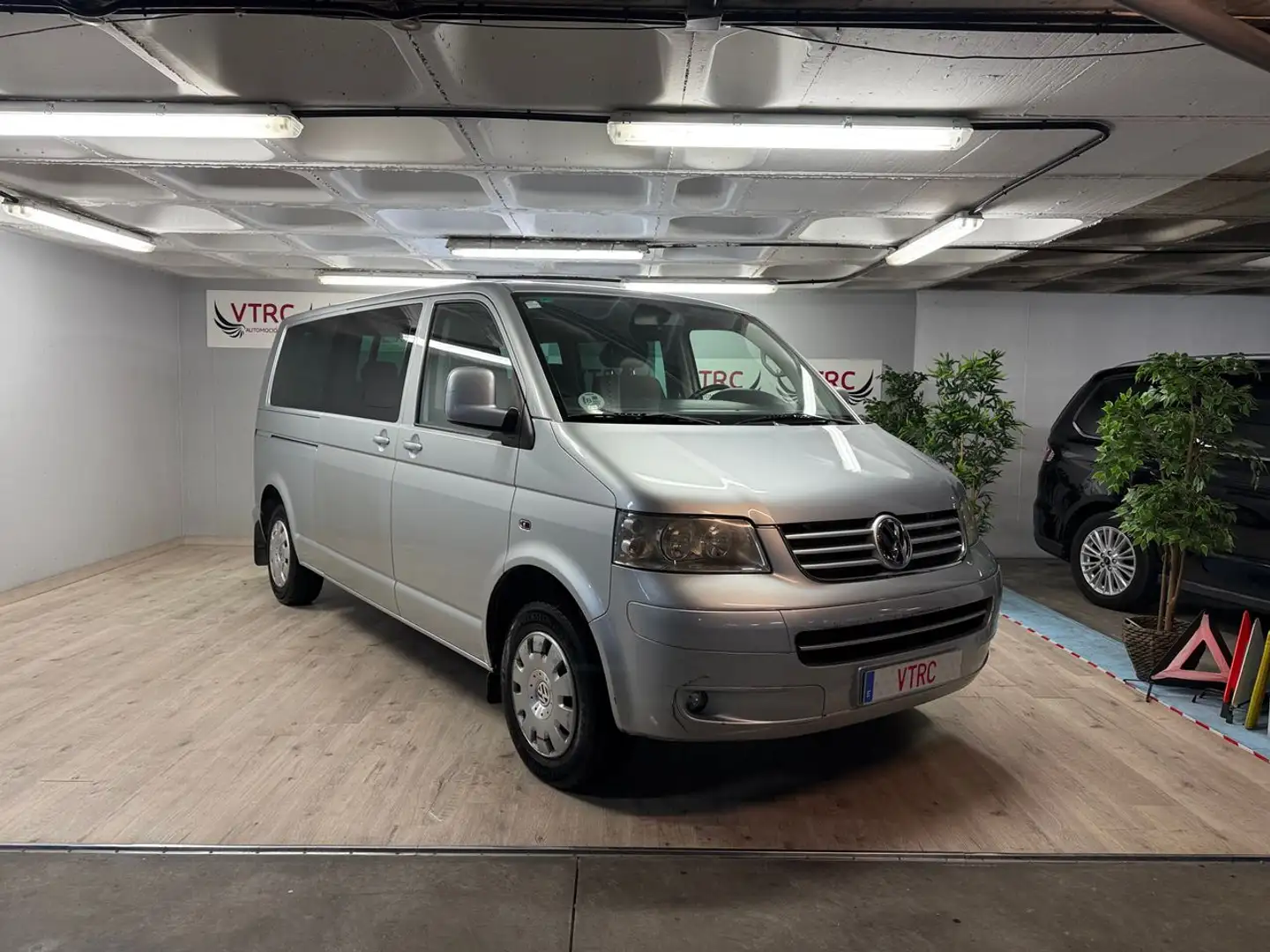 Volkswagen 4Motion Argintiu - 1