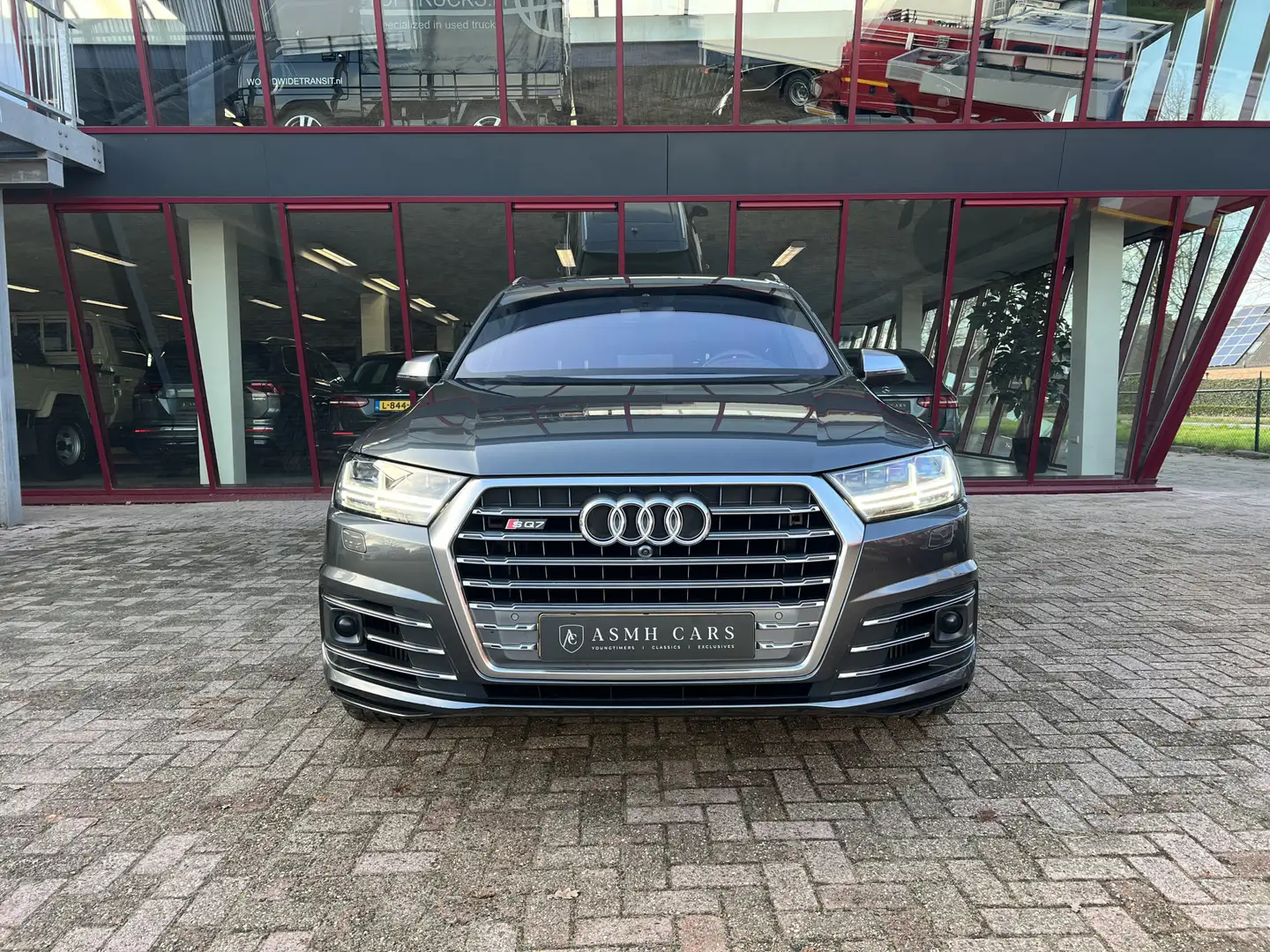 Audi SQ7 4.0 TDI Quattro Pro Line + 7p | Matrix | Pano | Tr Grijs - 2