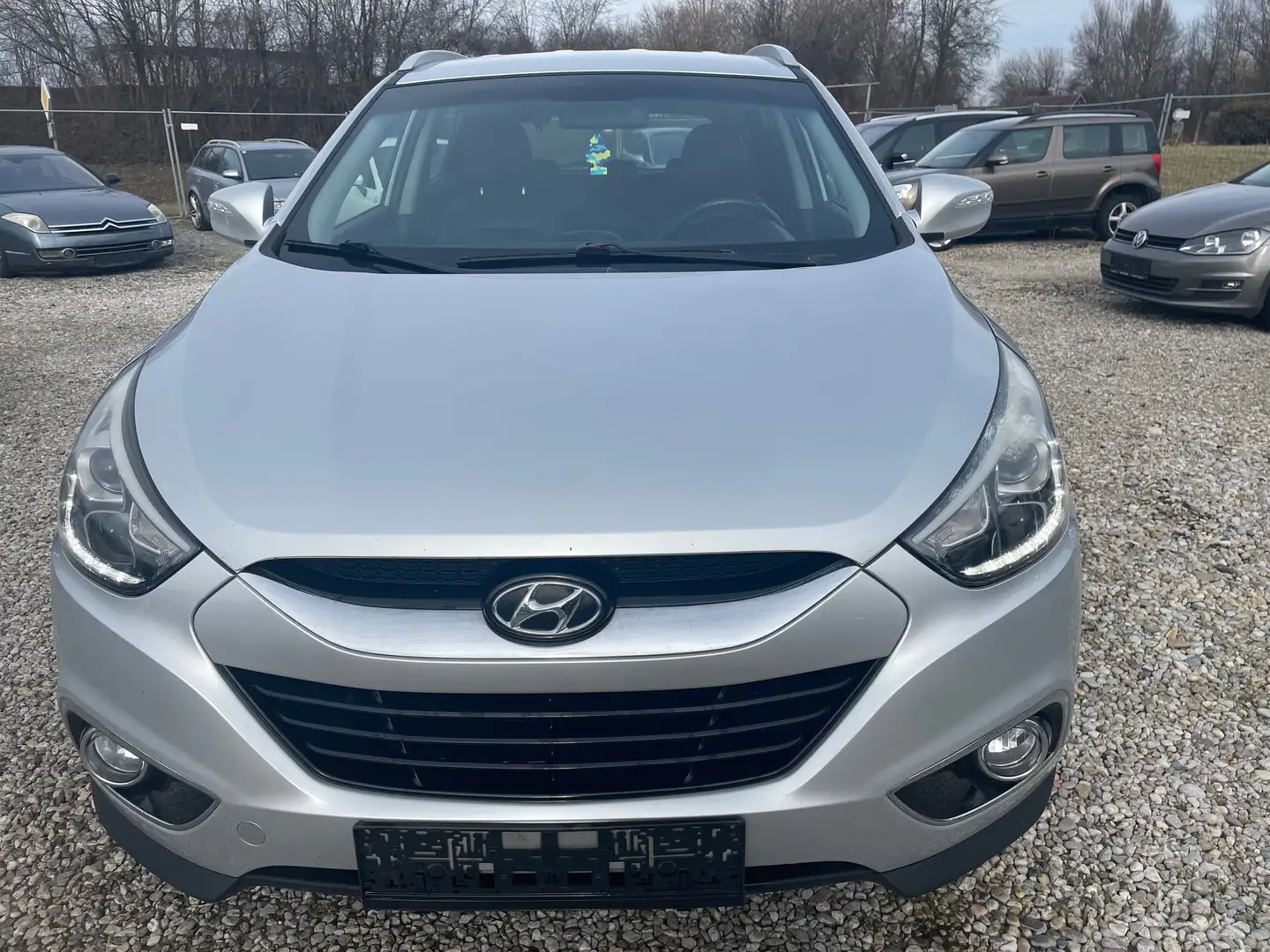 Hyundai iX35 Cup Edition 2WD+neu pickerl 8/2026+4 monat Grau - 2