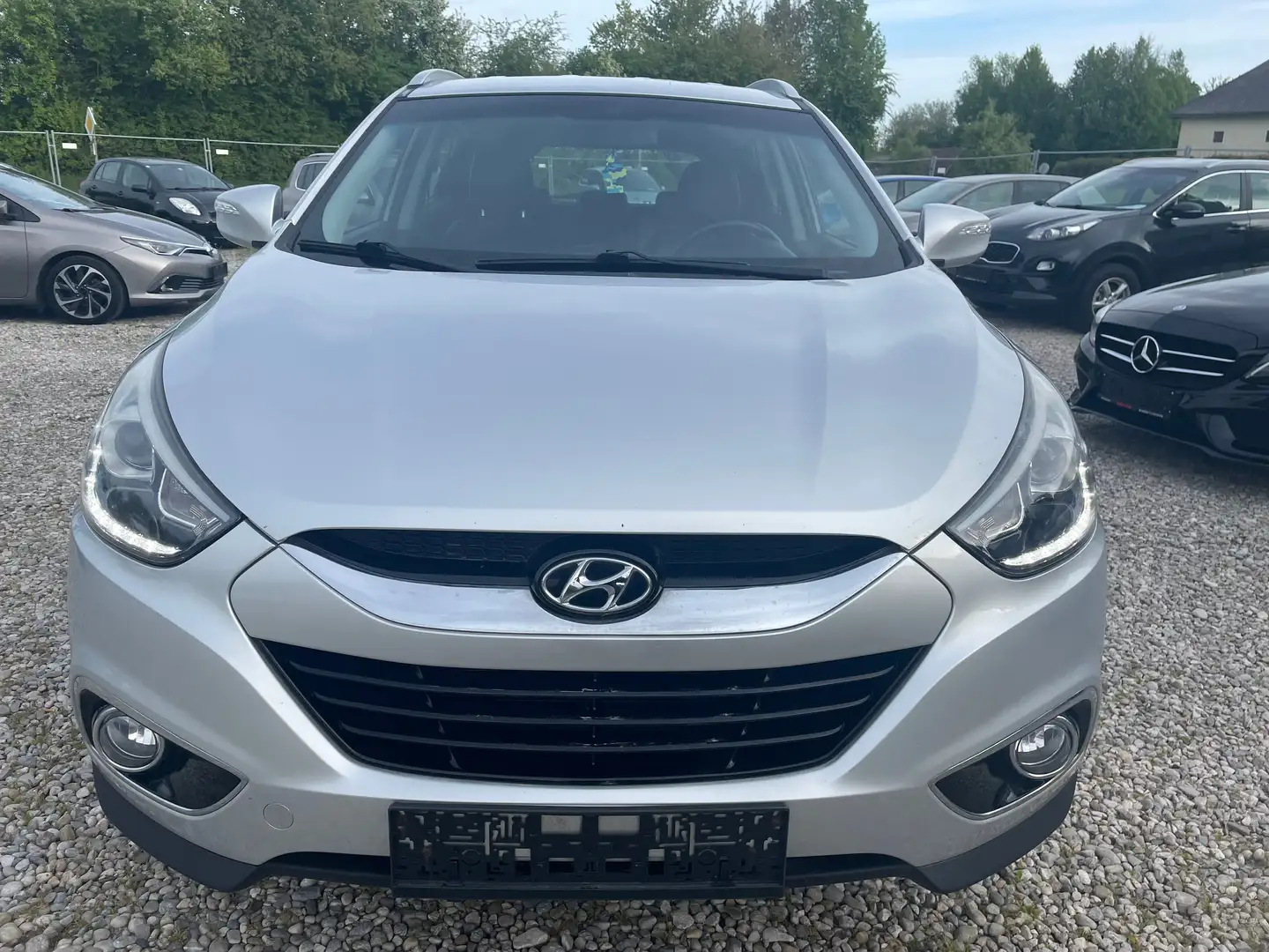 Hyundai iX35 Cup Edition 2WD+ pickerl 8/2026+4 monat Grau - 2