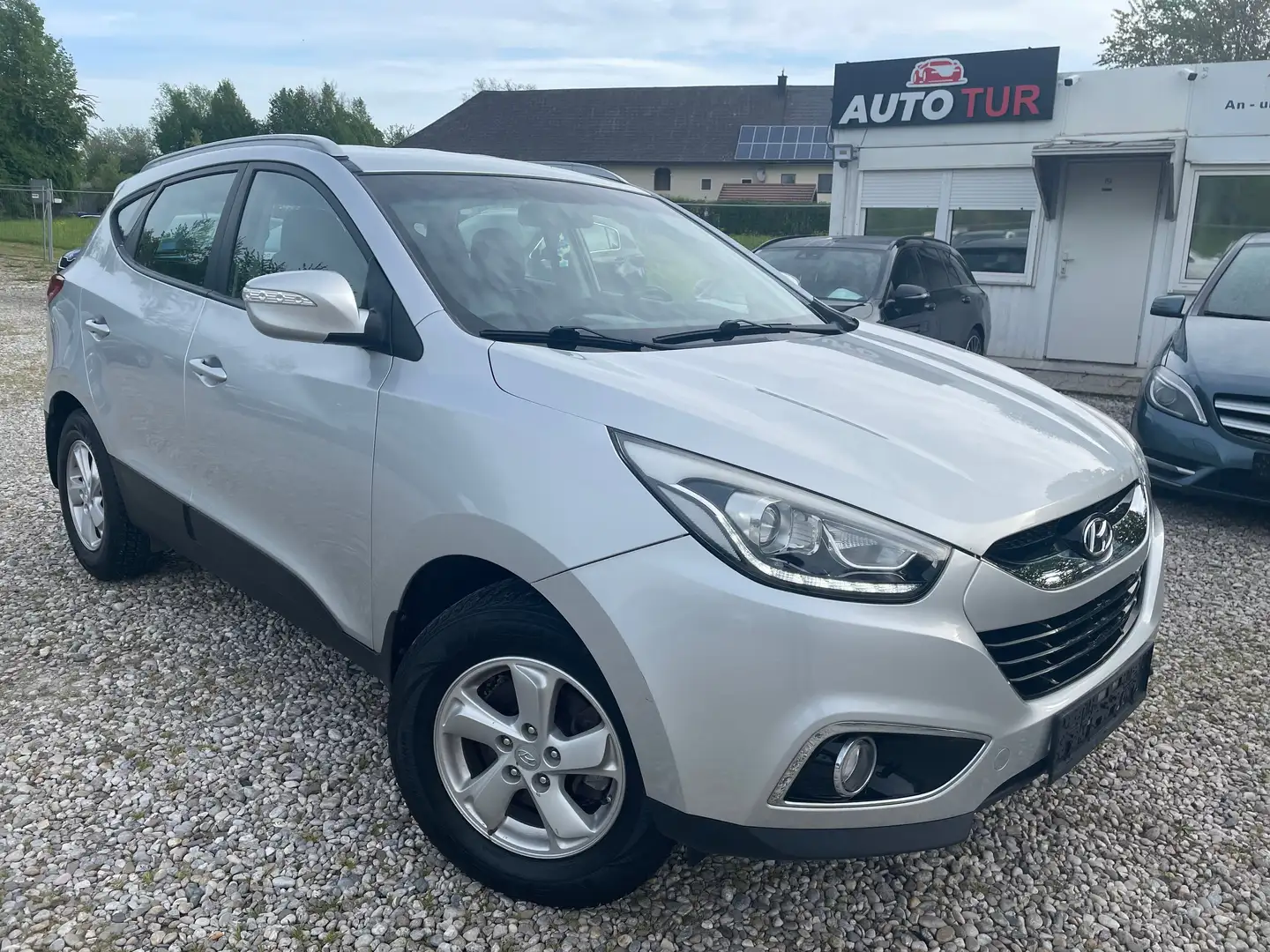 Hyundai iX35 Cup Edition 2WD+ pickerl 8/2026+4 monat Grau - 1